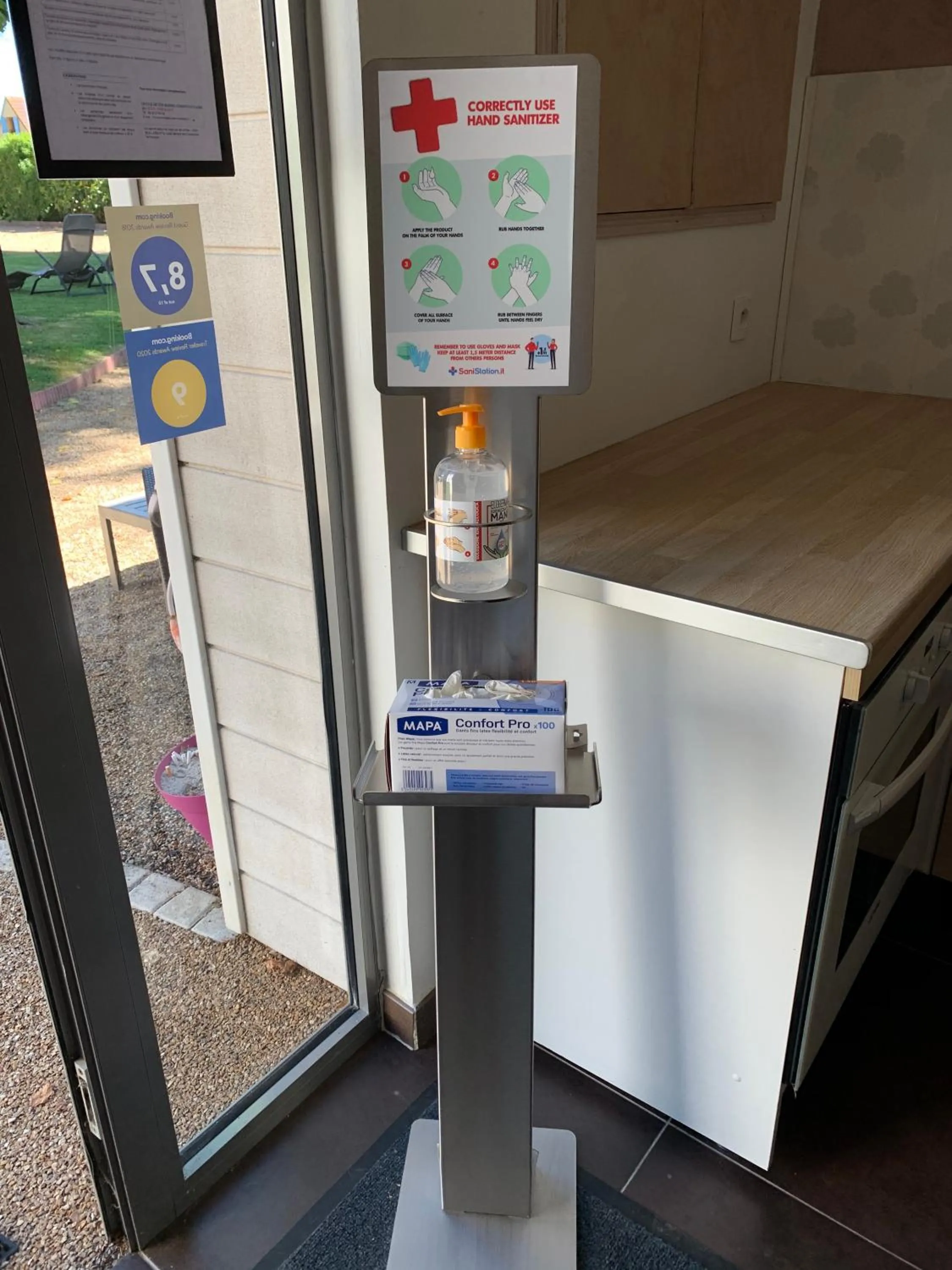 Logo/Certificate/Sign in Le petit manoir