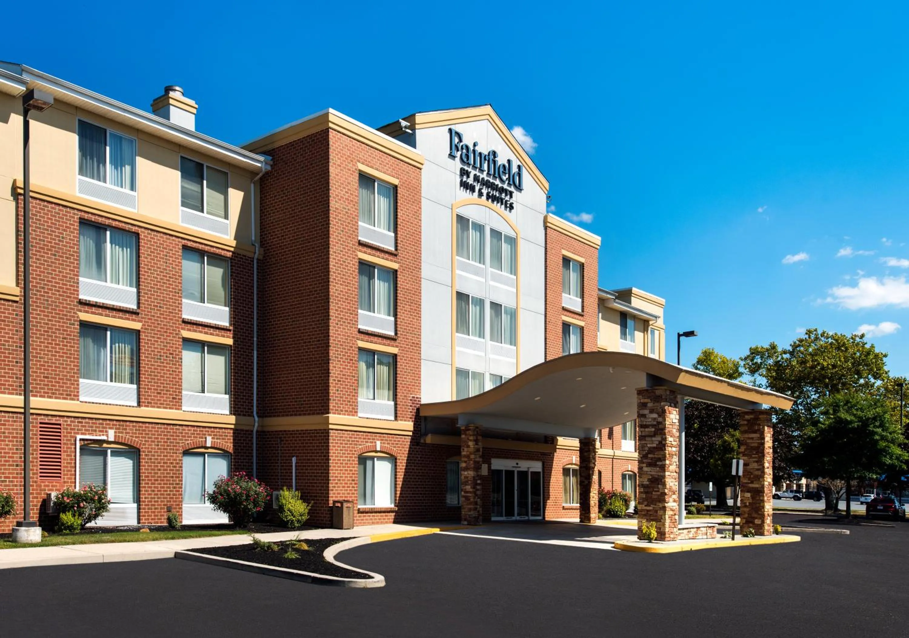 Property building in Fairfield Inn & Suites by Marriott Dover