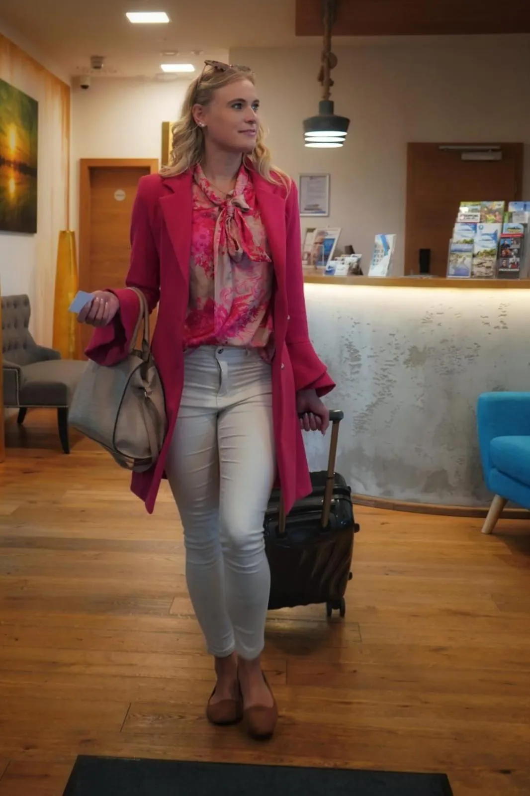 People in motel isar | 24h/7 checkin