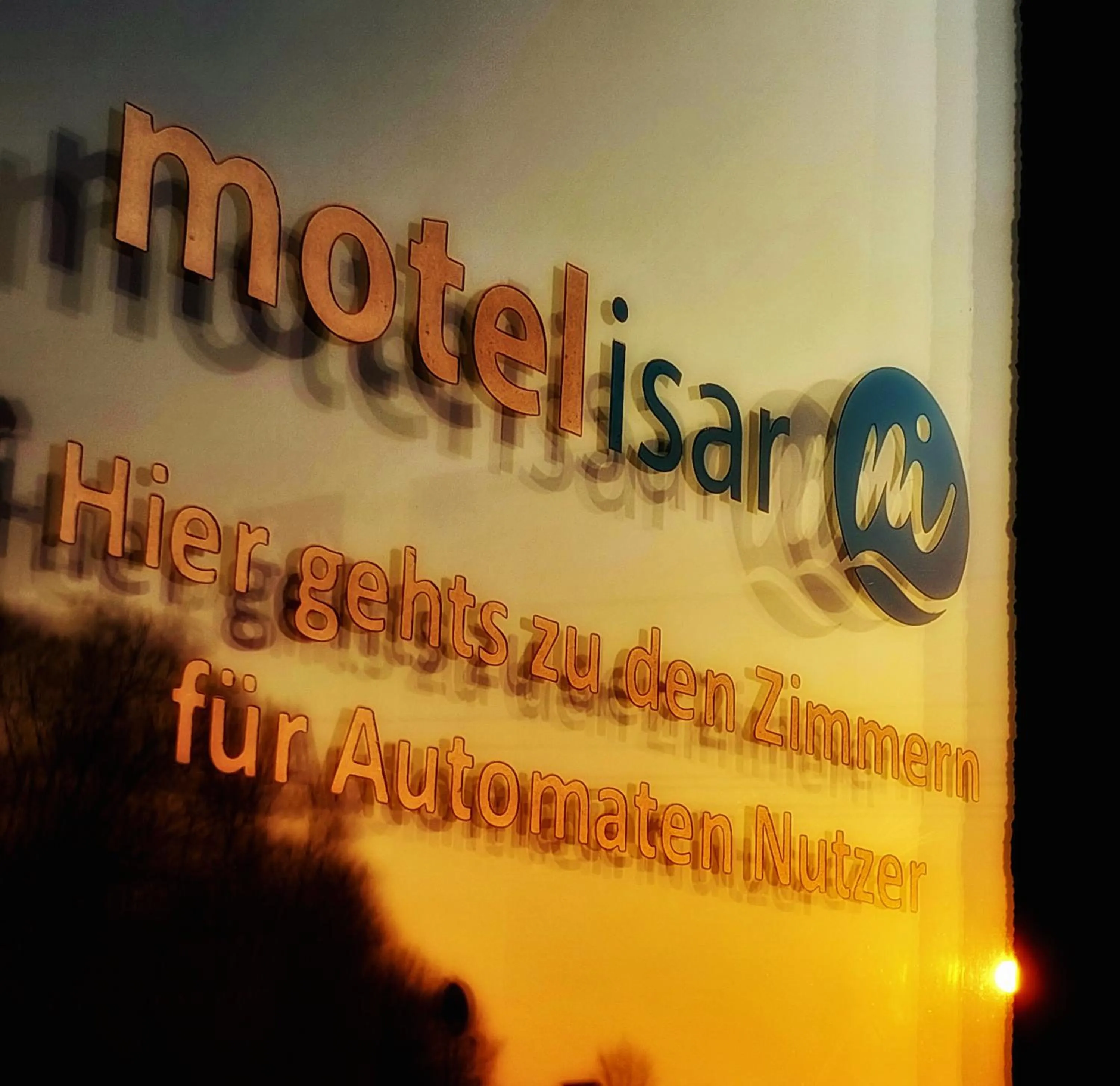 Property building in motel isar | 24h/7 checkin