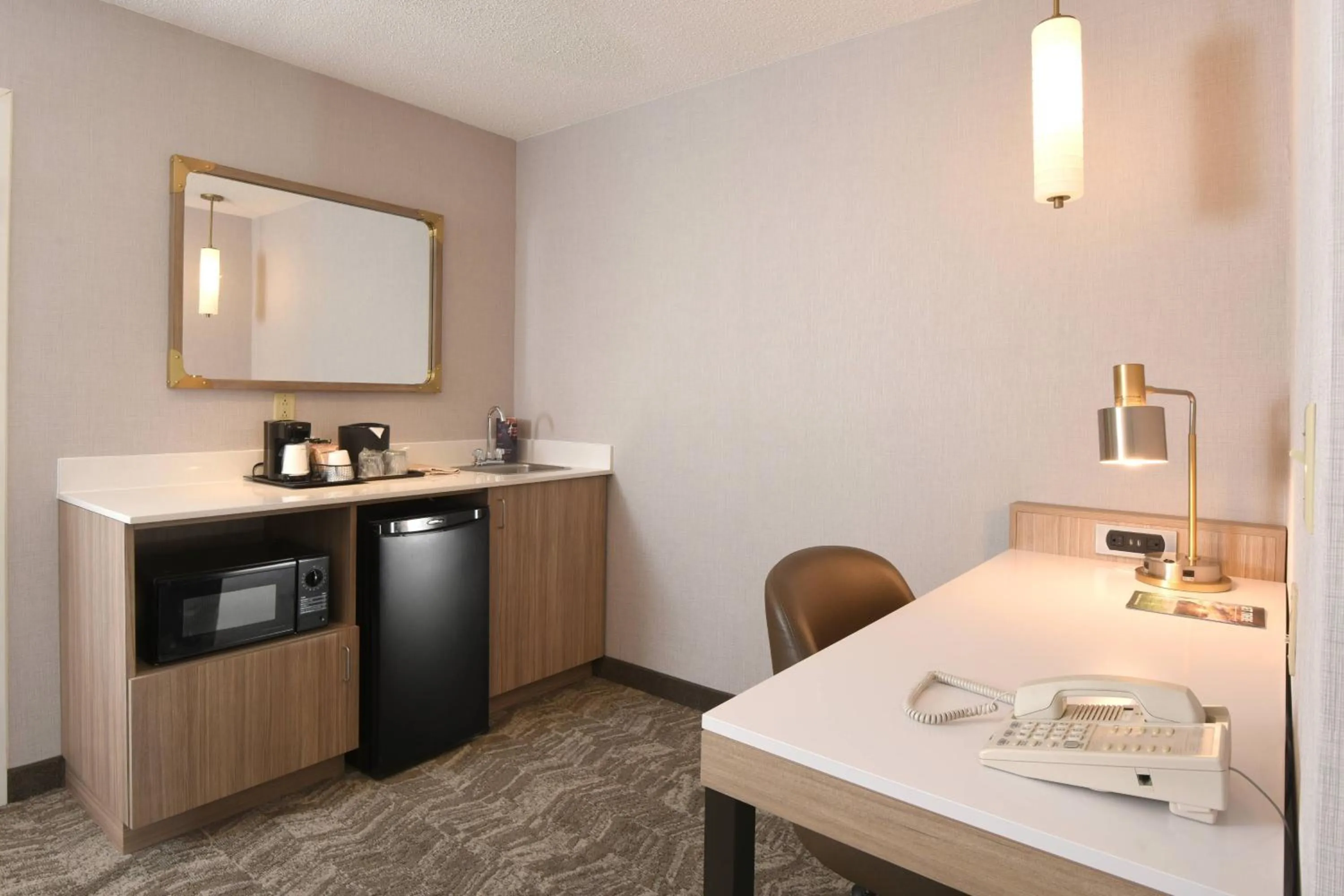 Lounge or bar in SpringHill Suites Des Moines West