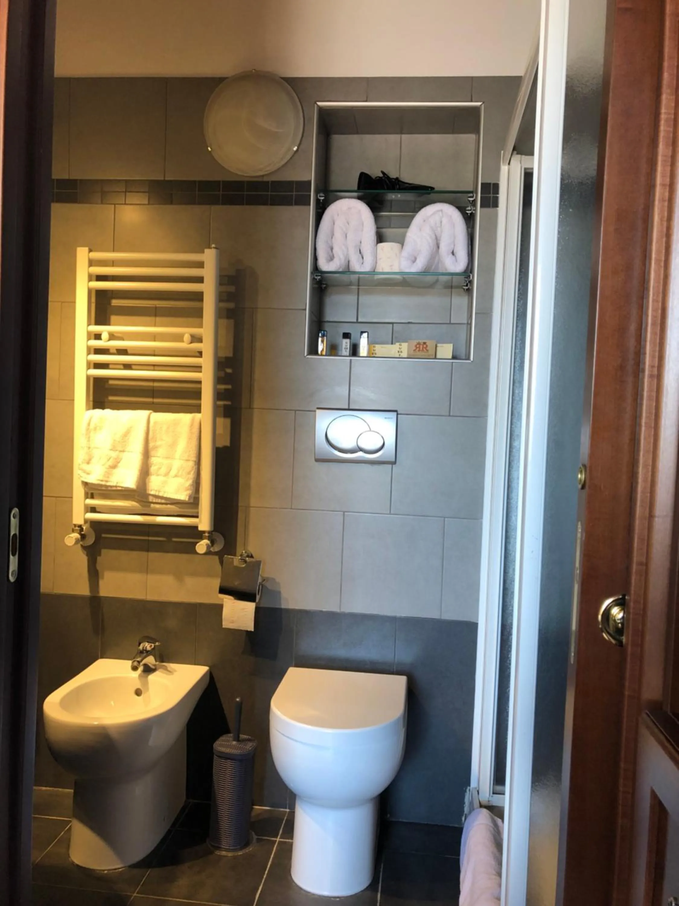 Bathroom in BB Il Re Alla Reginella Guest House