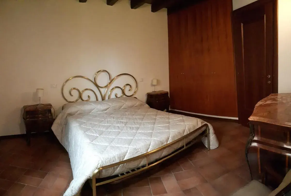 Standard Double Room in BB Il Re Alla Reginella Guest House Standard Double Room in BB Il Re Alla Reginella Guest House