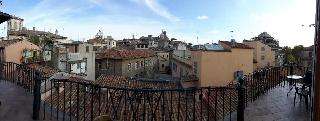 City view in BB Il Re Alla Reginella Guest House