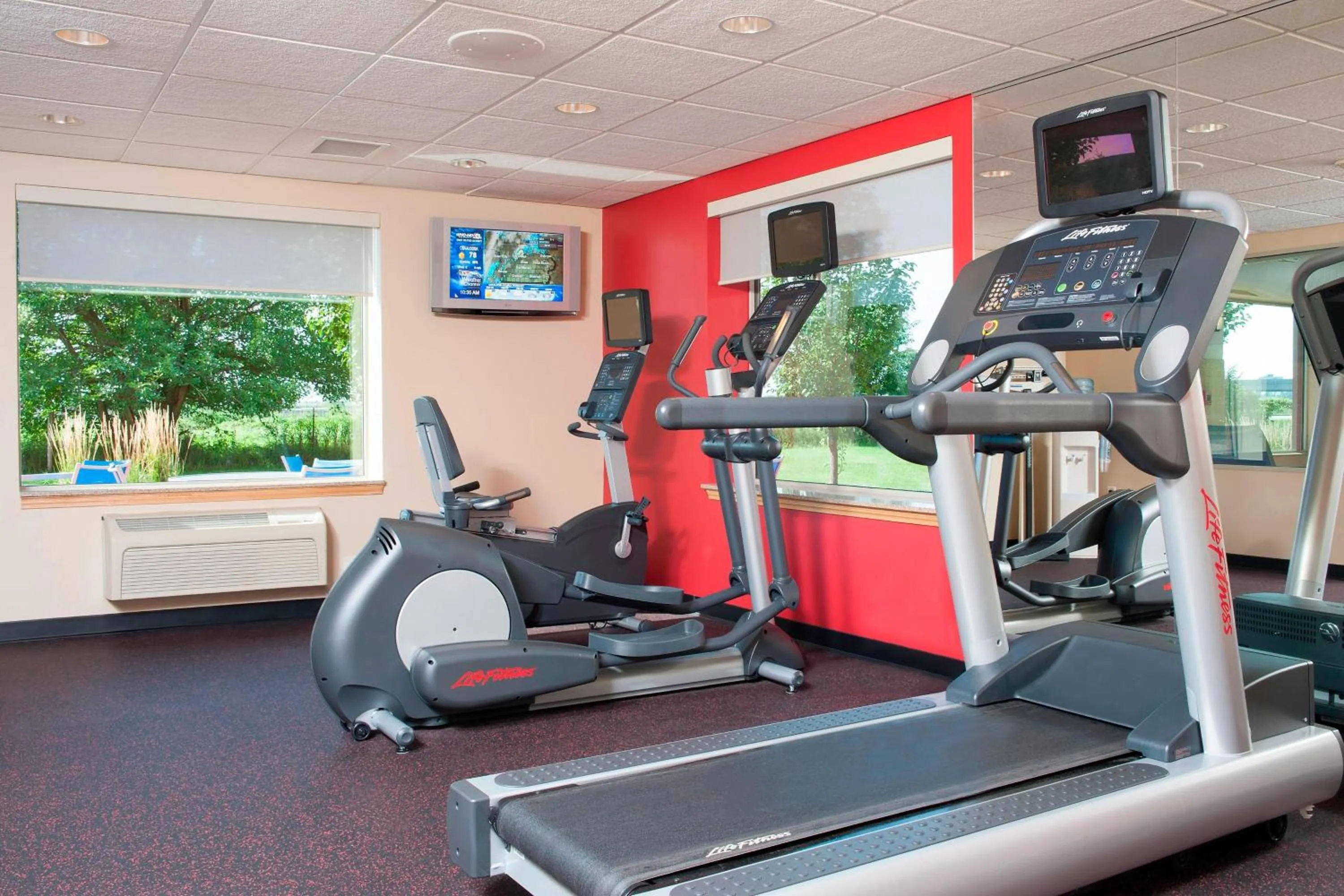 Fitness centre/facilities in TownePlace Suites Des Moines Urbandale