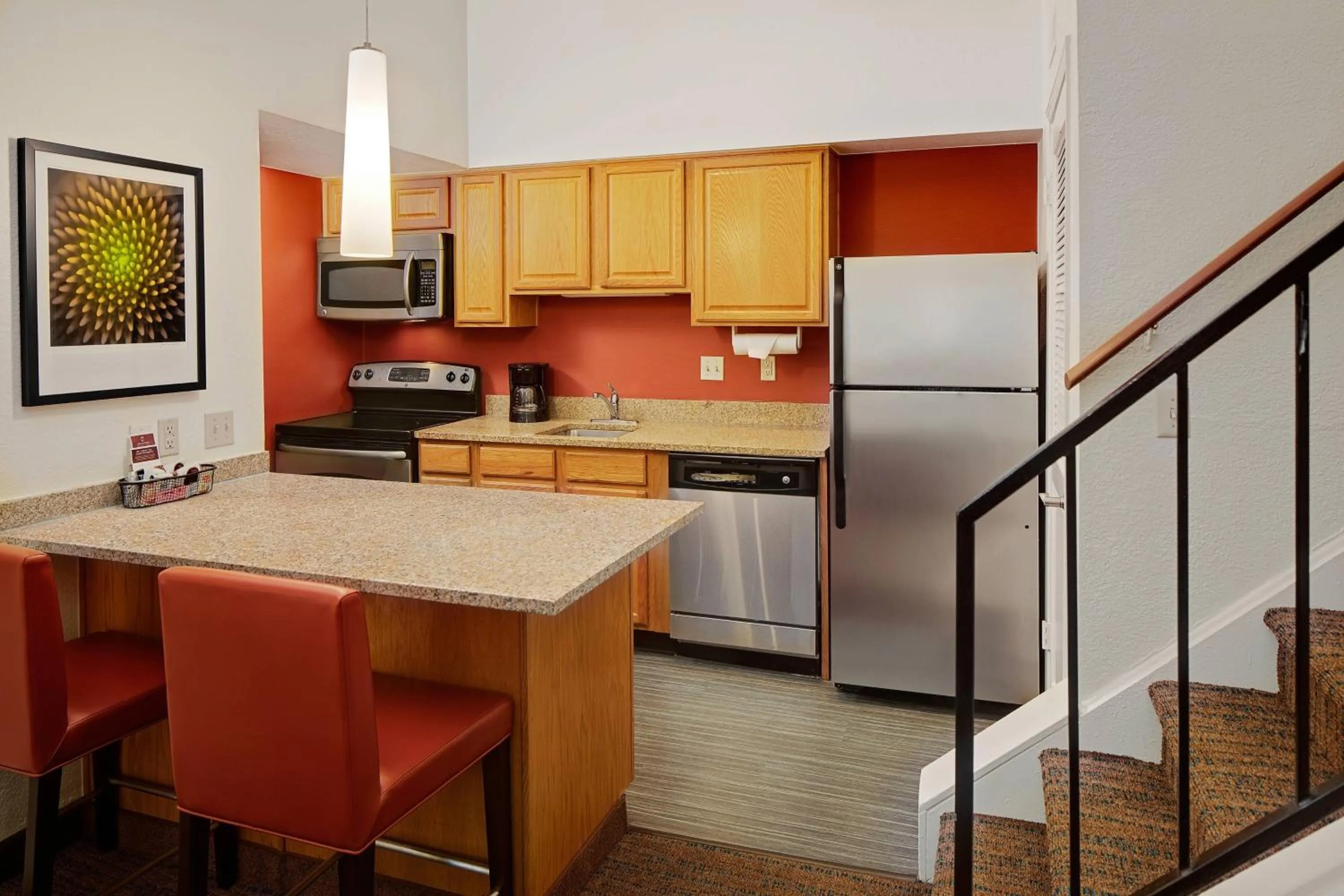 Kitchen or kitchenette in Residence Inn Detroit Troy/Madison Heights
