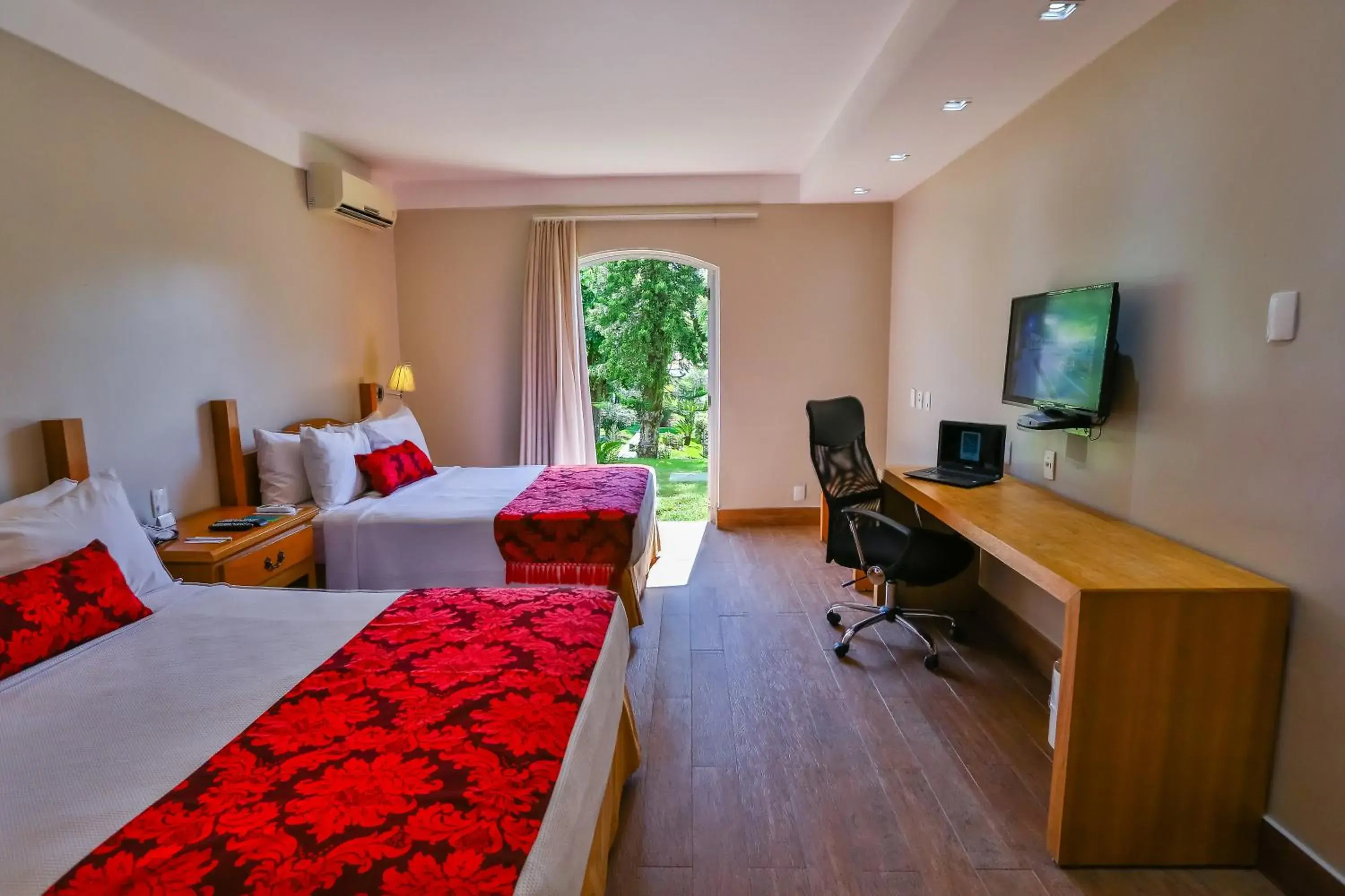 Photo of the whole room, Bed in Sun Valley Marília by Atlantica Photo of the whole room, Bed in Sun Valley Marília by Atlantica