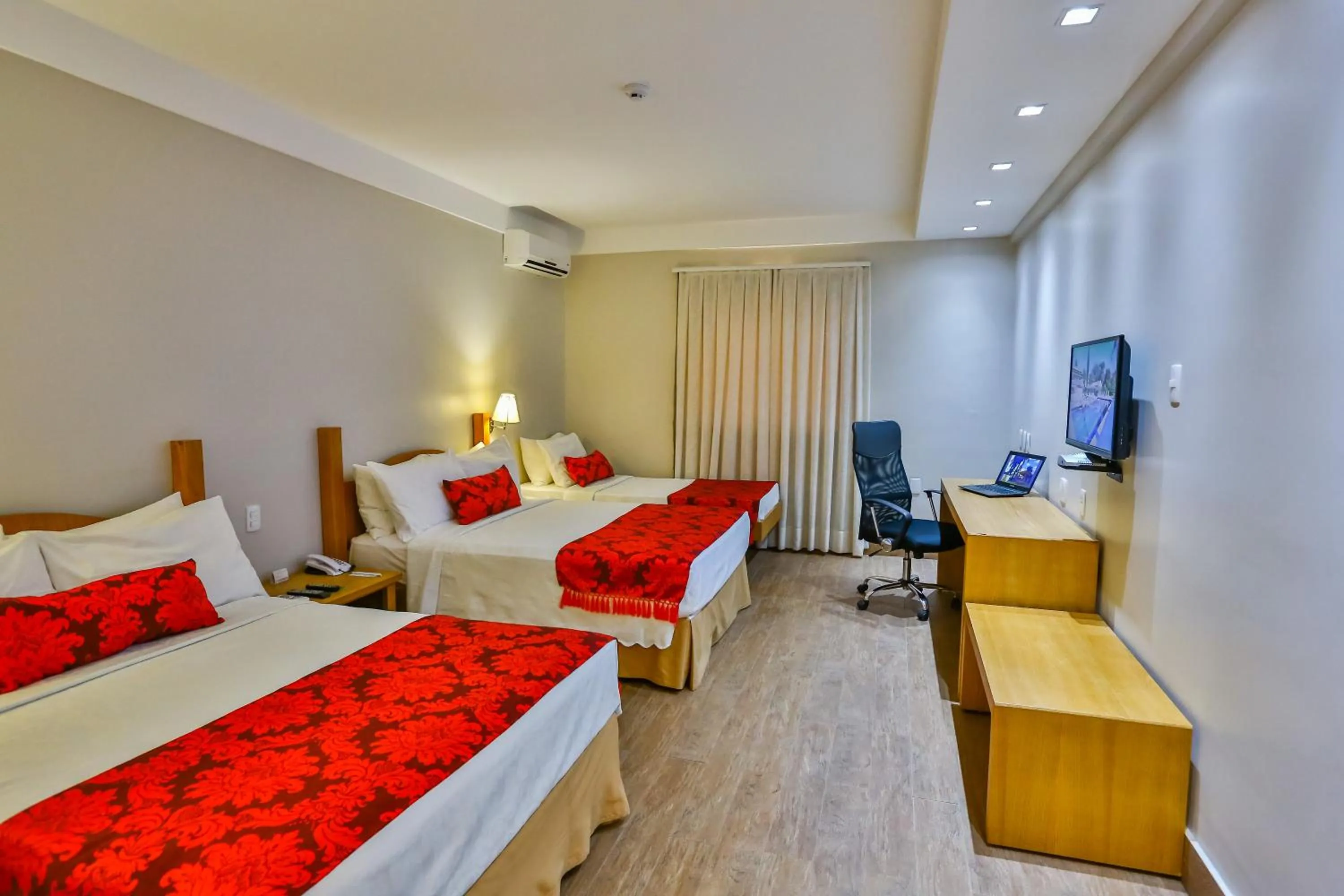 TV and multimedia, Bed in Sun Valley Marília by Atlantica