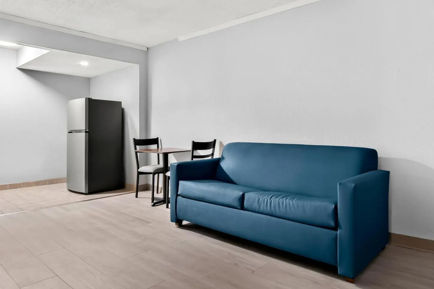 Photo of the whole room in Red Roof Inn Auburn Hills