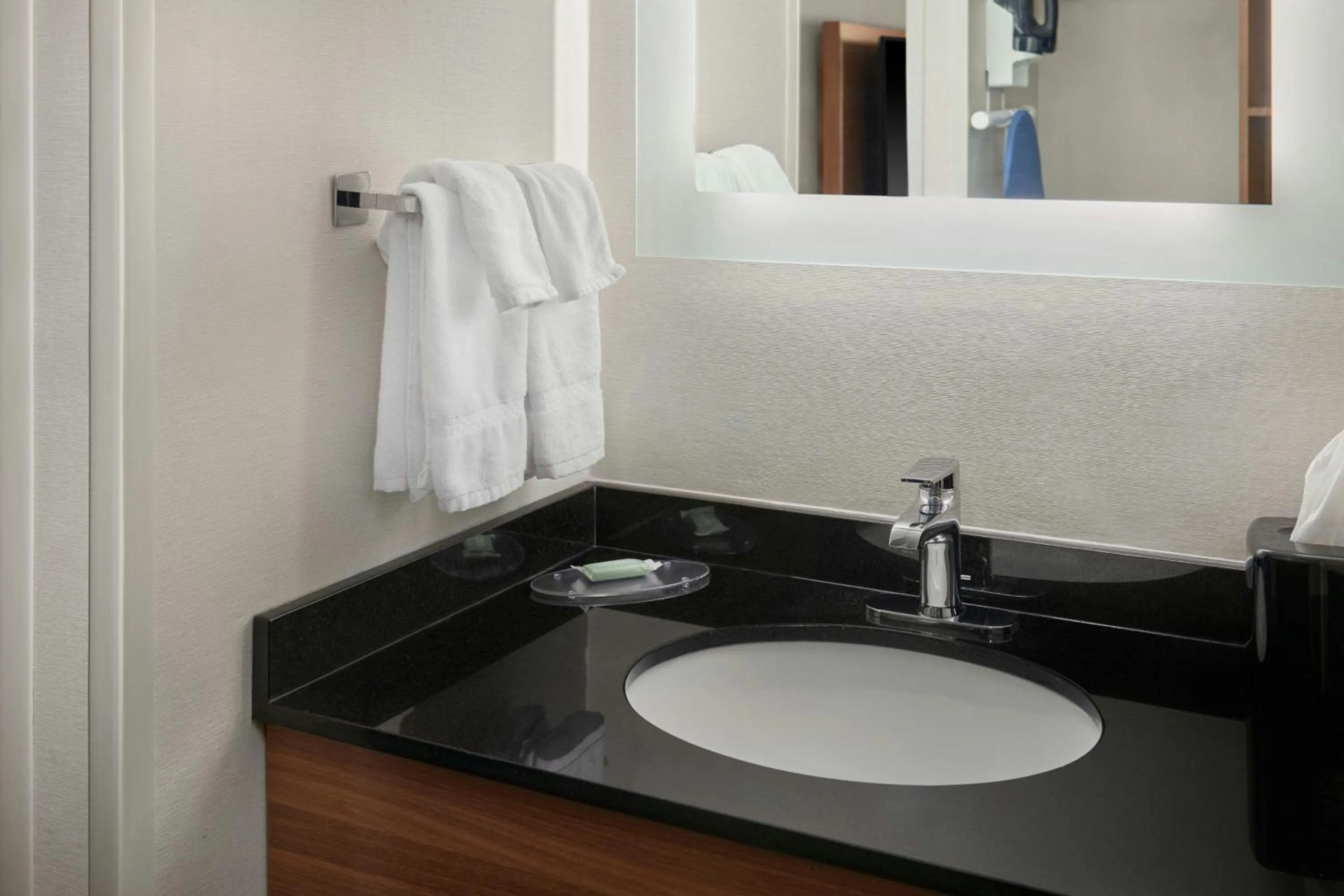 Bathroom in Fairfield Inn & Suites Detroit Farmington Hills