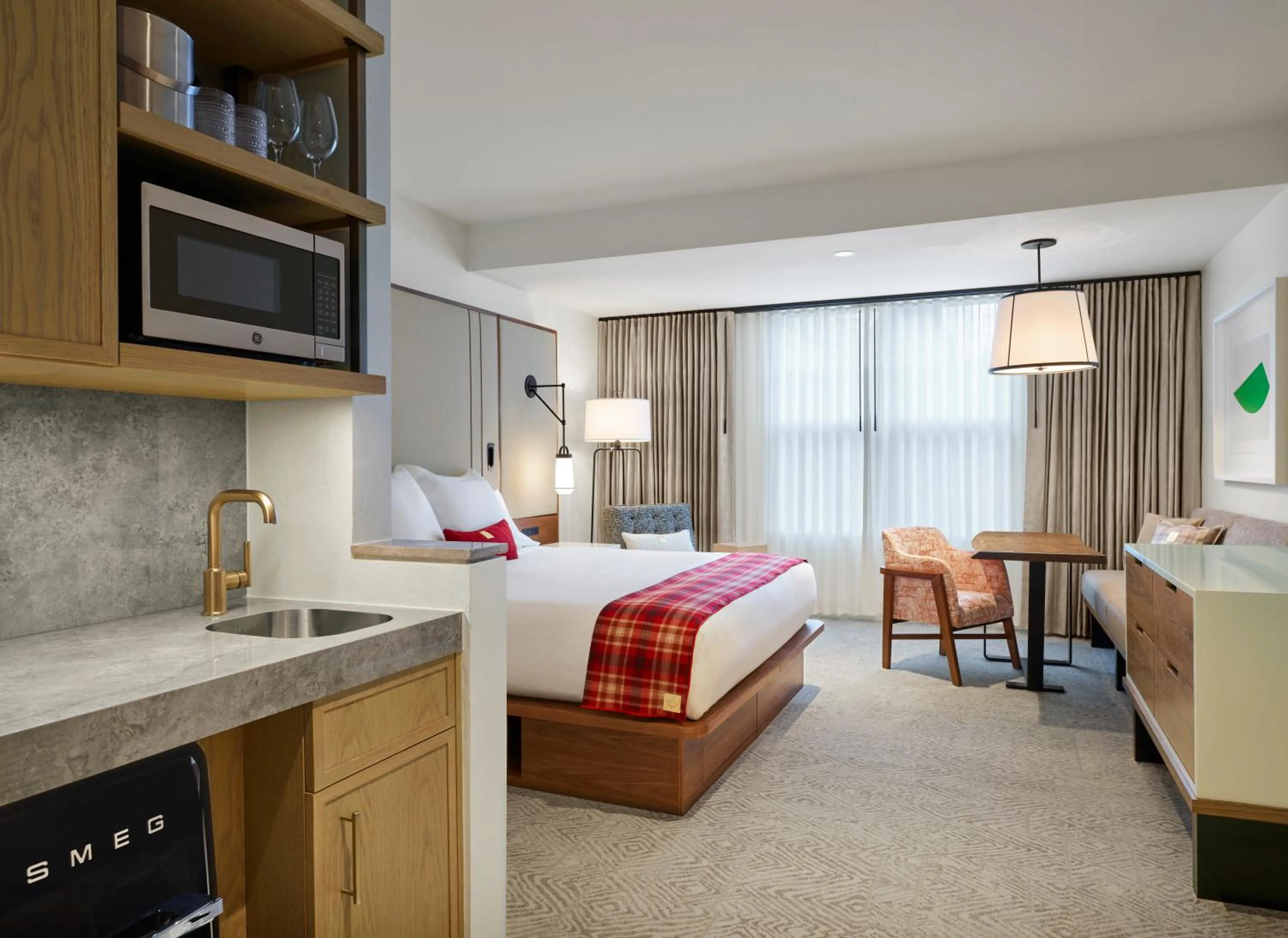 Bed in Limelight Hotel Aspen