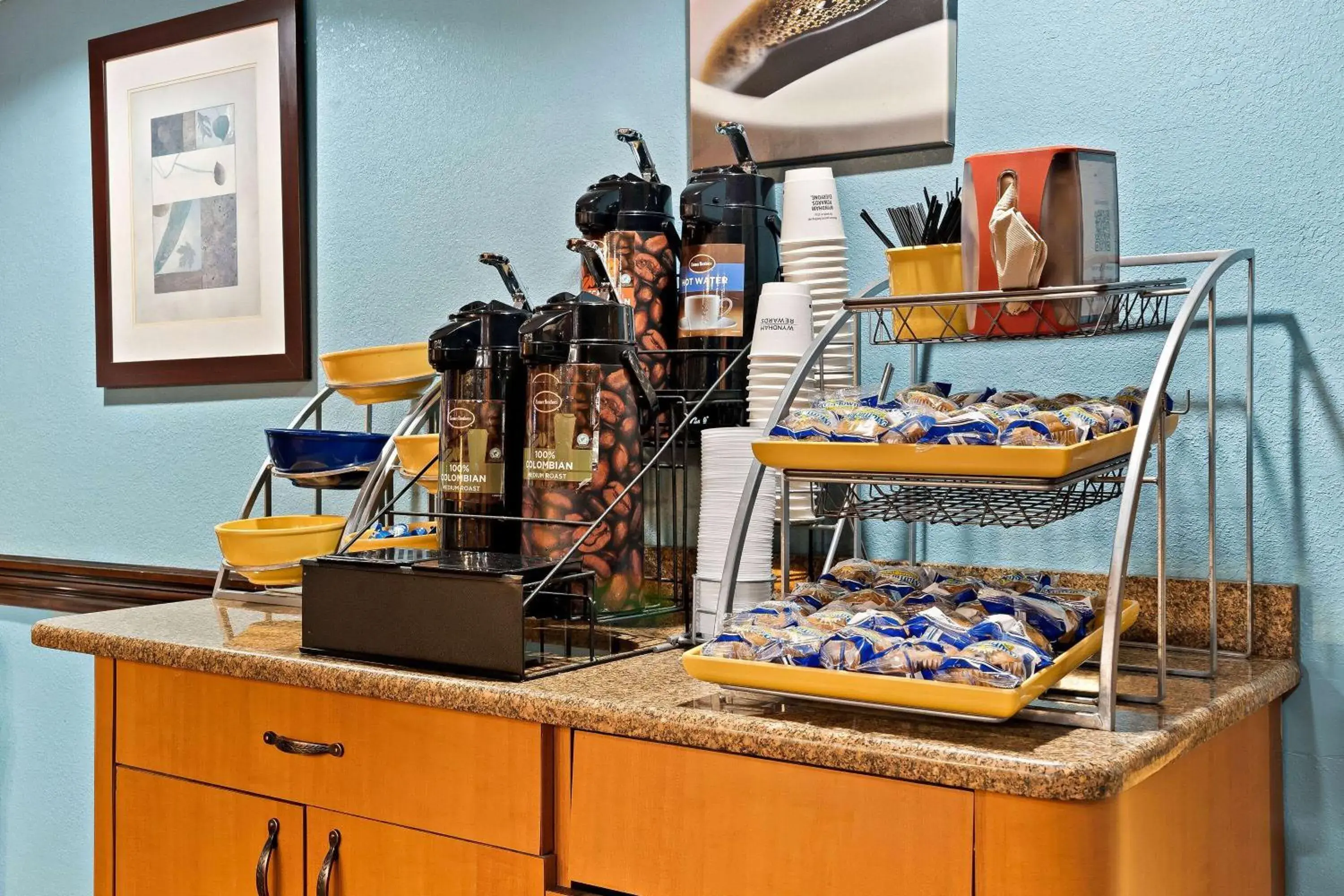 Lobby or reception in Days Inn & Suites by Wyndham Warren Lobby or reception in Days Inn & Suites by Wyndham Warren