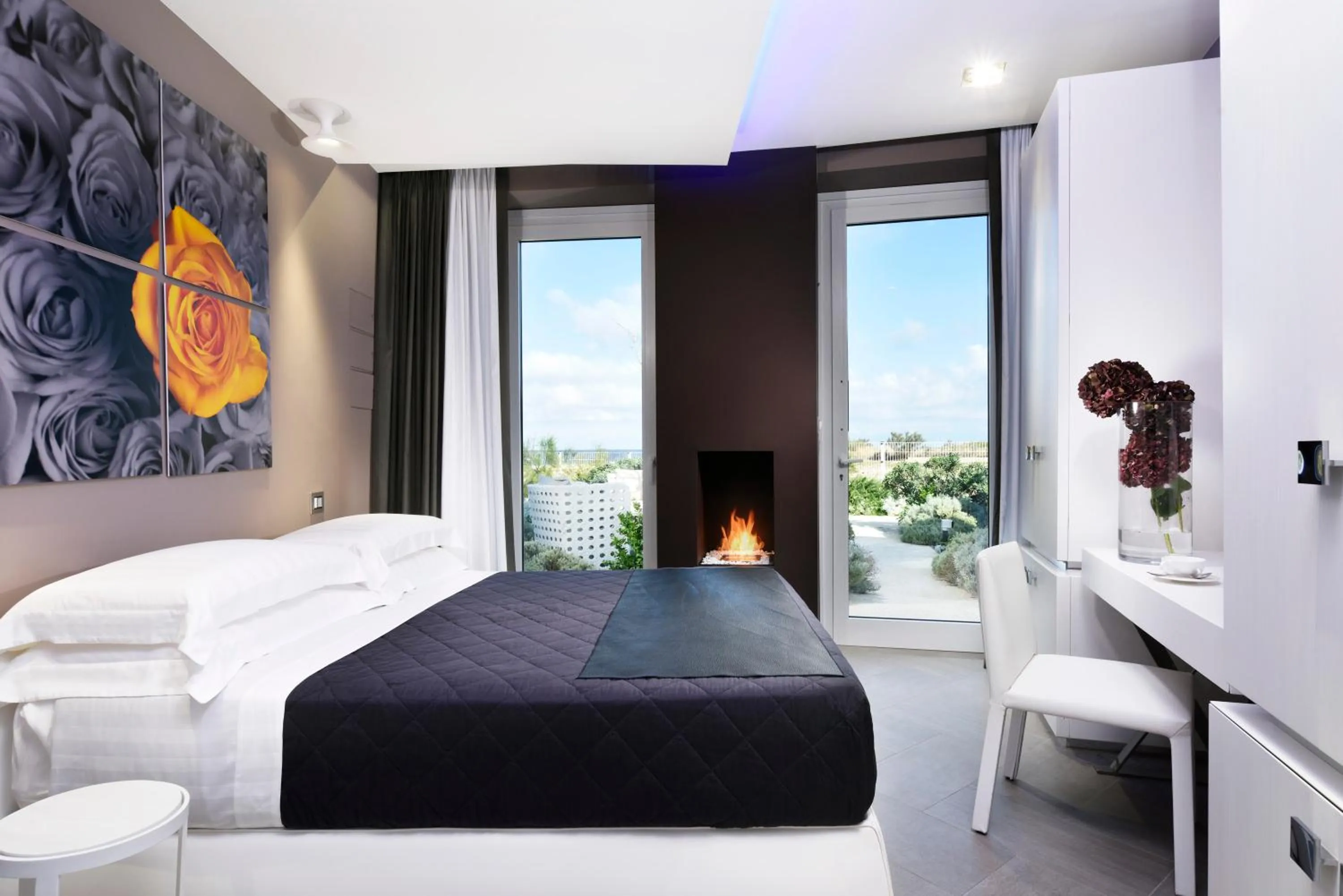 Patio, Bed in Soleinme Resort