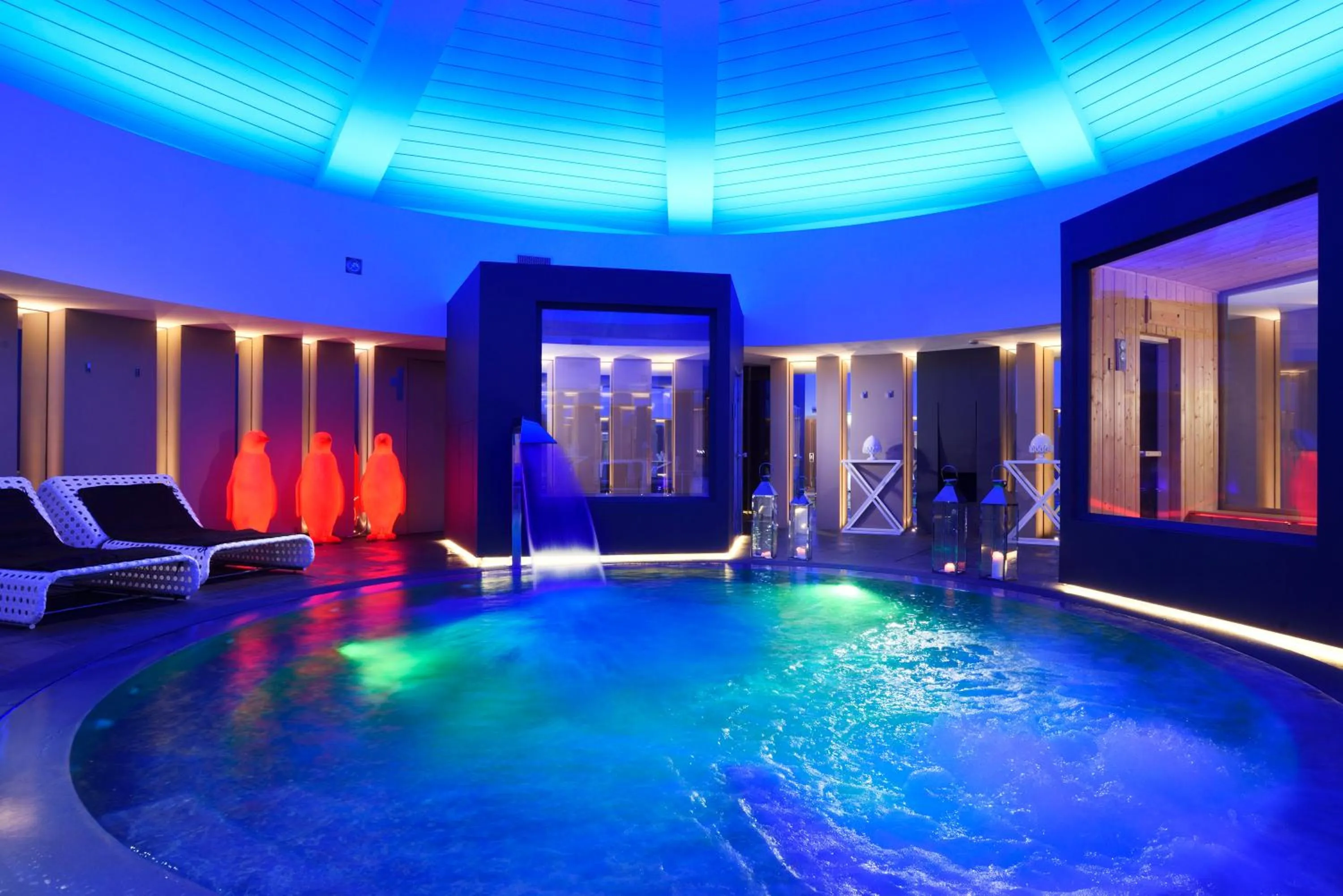 Hot Tub, Swimming Pool in Soleinme Resort