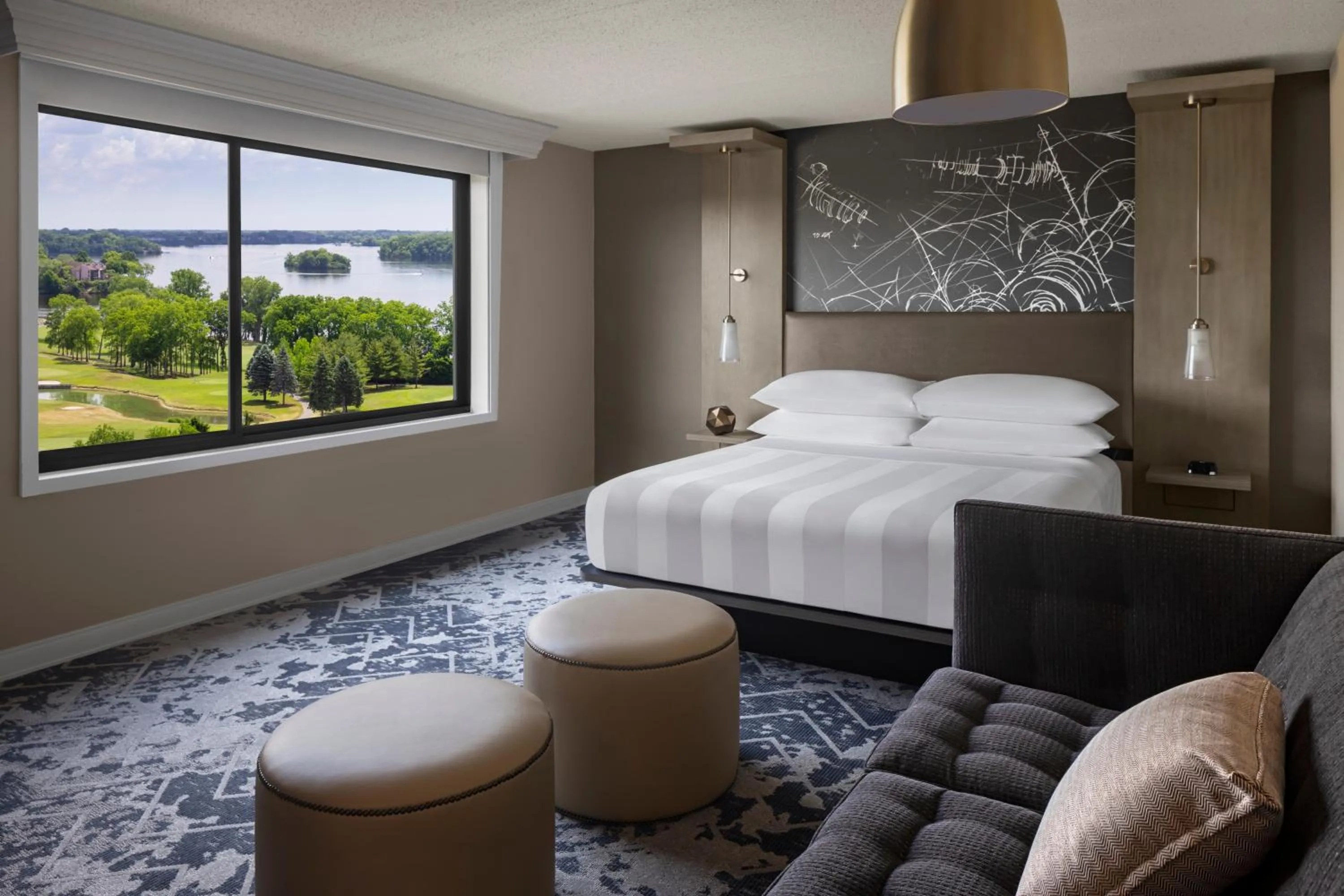 Guests, Bed in Ann Arbor Marriott Ypsilanti at Eagle Crest