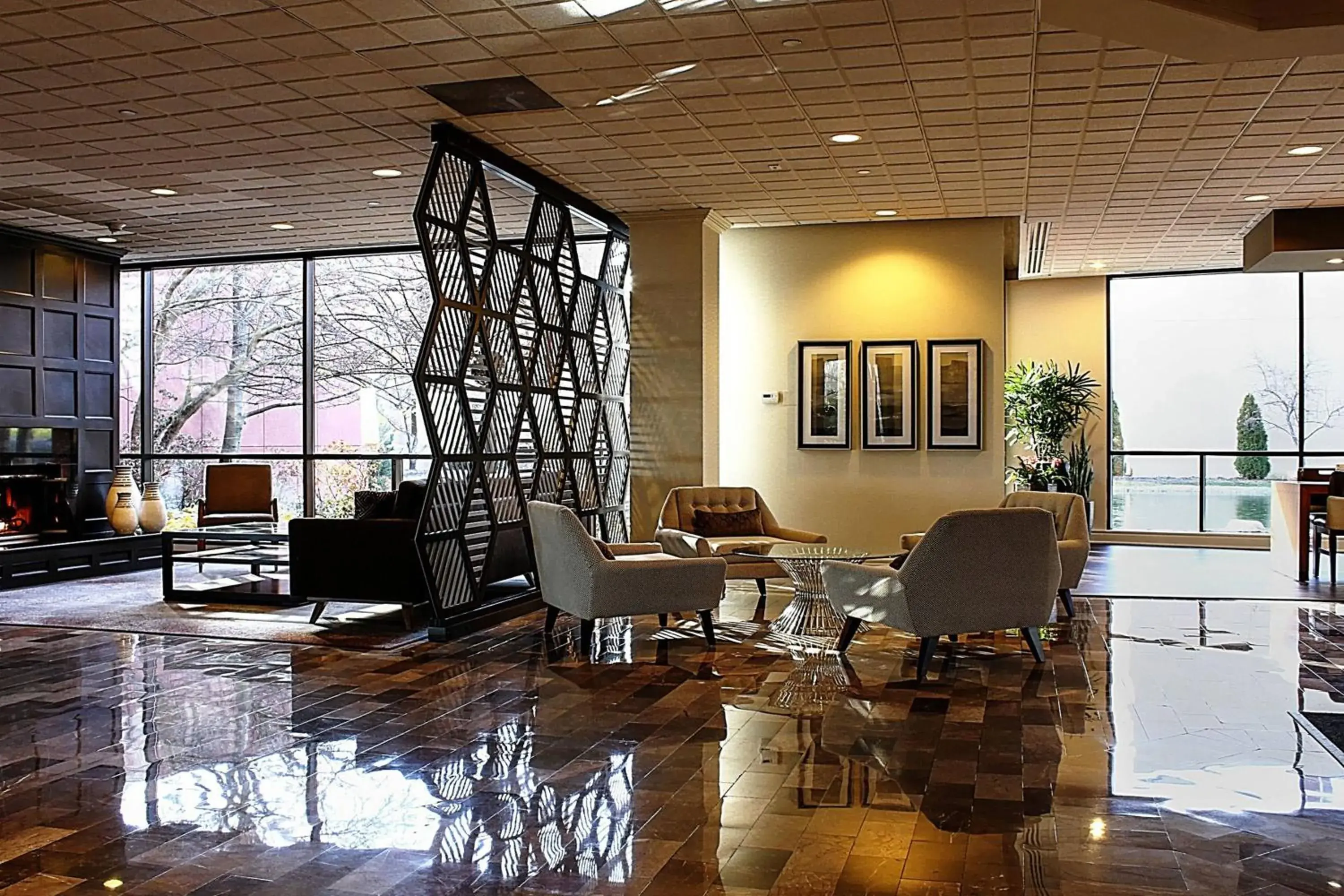 Lobby or reception in Ann Arbor Marriott Ypsilanti at Eagle Crest Lobby or reception in Ann Arbor Marriott Ypsilanti at Eagle Crest