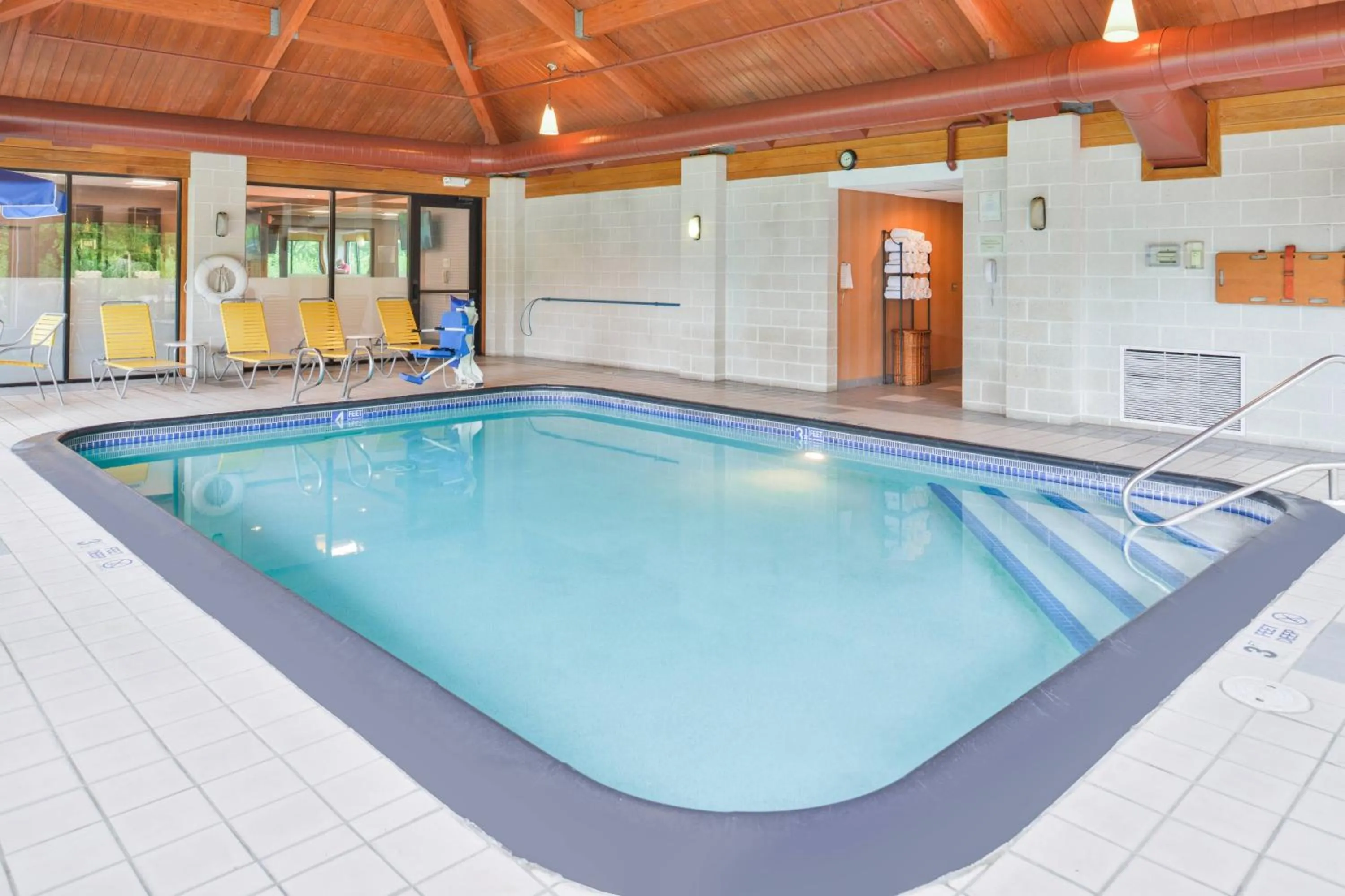 Swimming pool in Fairfield Inn Corning Riverside