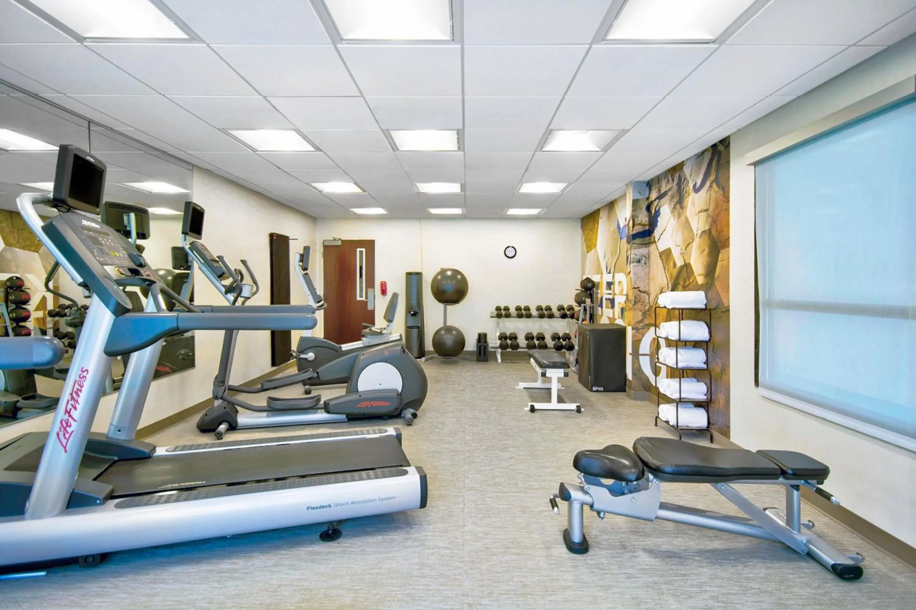 Fitness centre/facilities in SpringHill Suites Erie