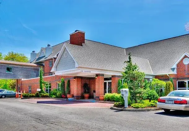Facade/entrance in Hawthorn Suites by Wyndham Erie Facade/entrance in Hawthorn Suites by Wyndham Erie