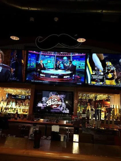 Restaurant/places to eat in Hawthorn Suites by Wyndham Erie