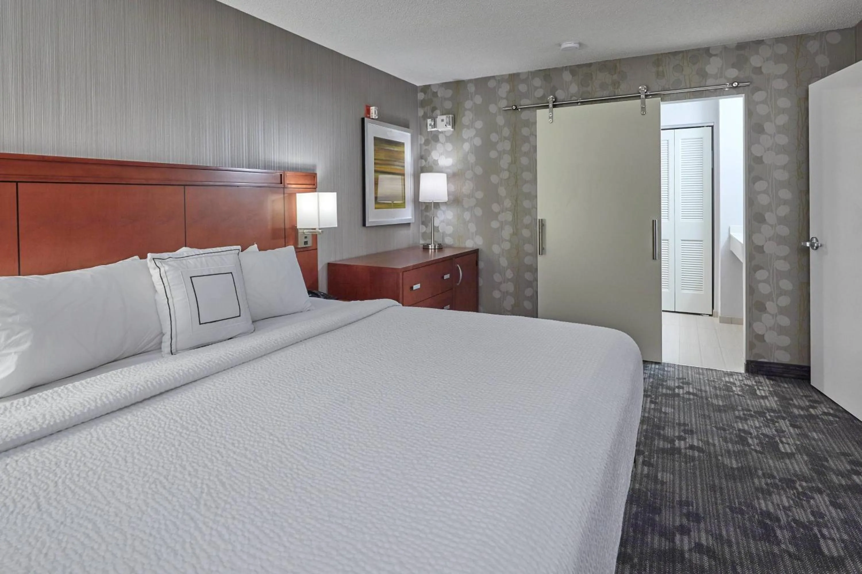 Bedroom, Bed in Courtyard by Marriott Eugene Springfield