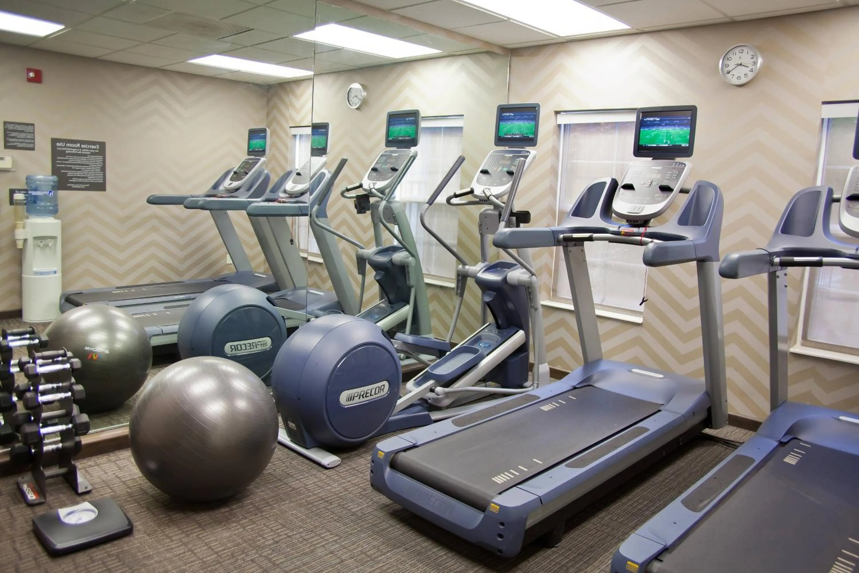 Fitness centre/facilities in Residence Inn Eugene Springfield
