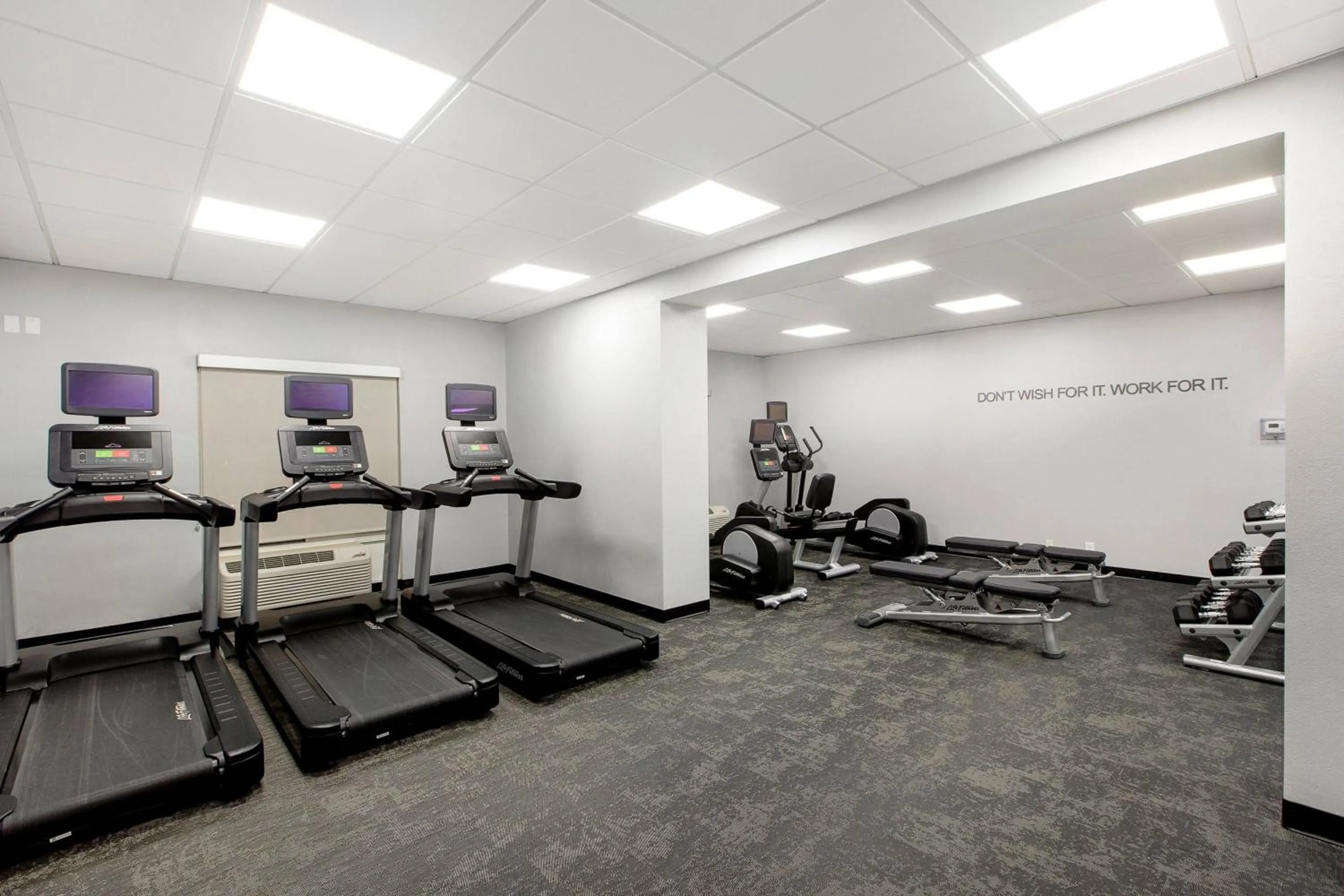 Fitness centre/facilities in Fairfield Inn by Marriott Evansville East