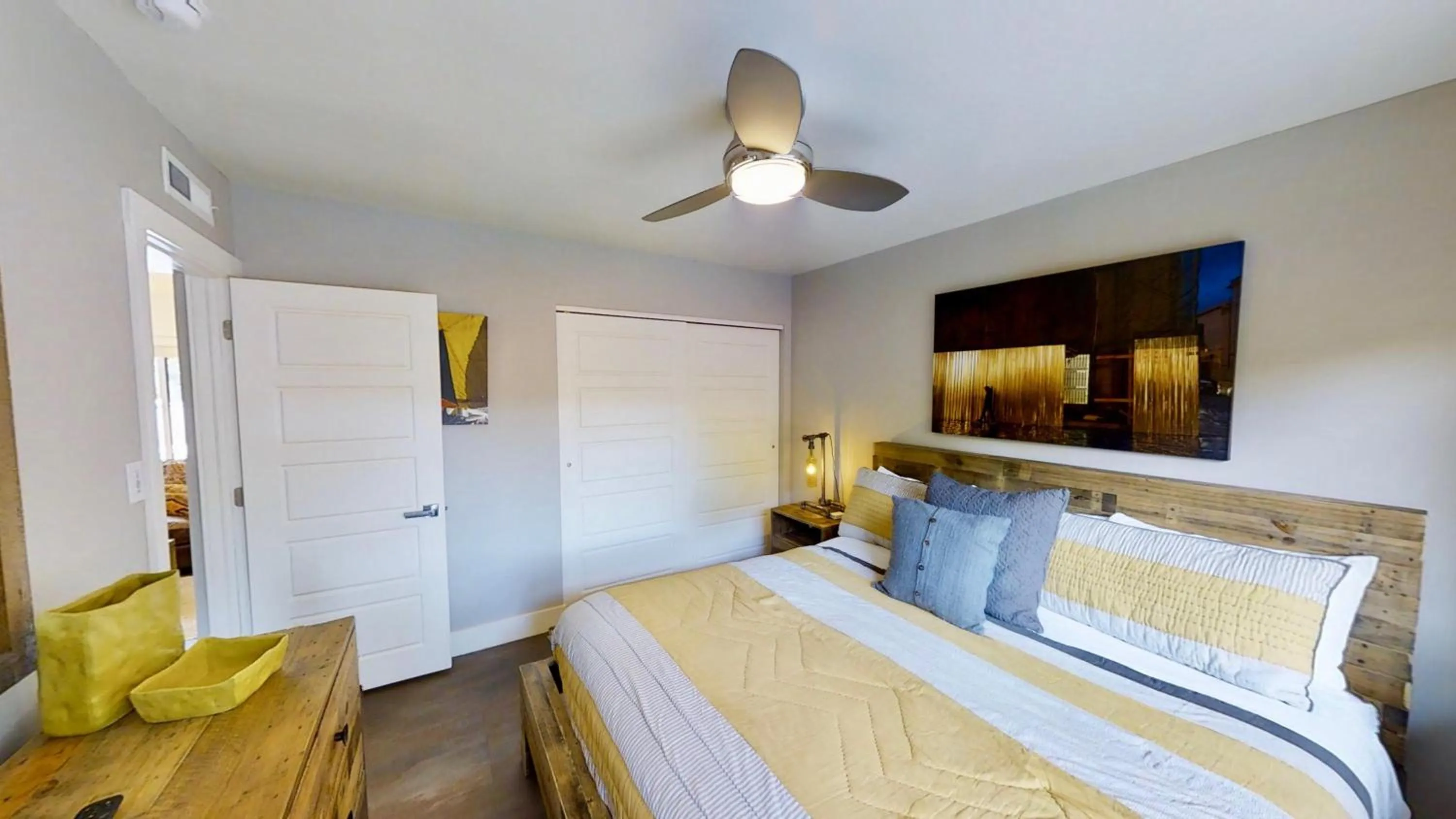 Bed in Moab Flats #8