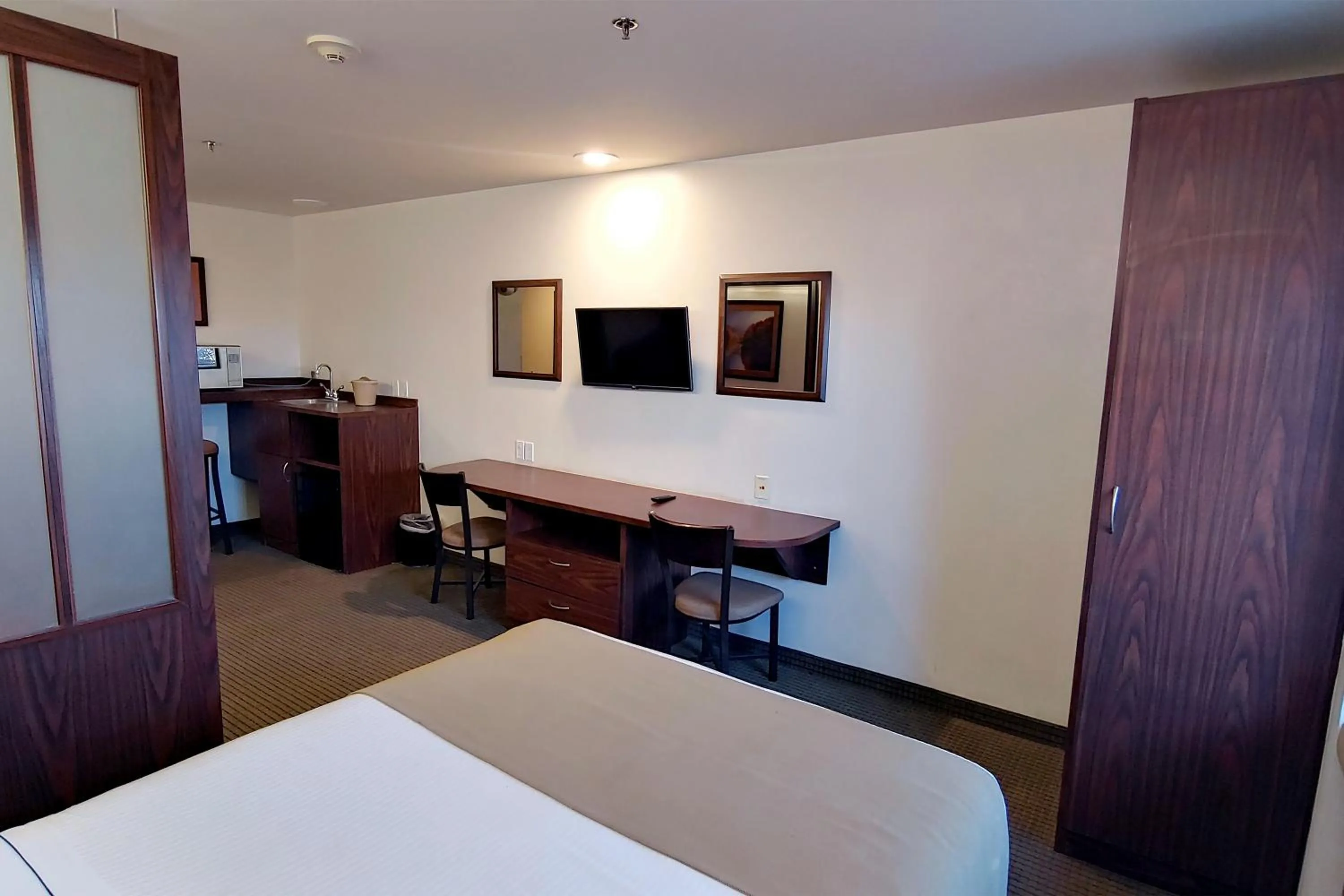 Bed in Microtel Inn and Suites by Wyndham Ciudad Juarez, US Consulate