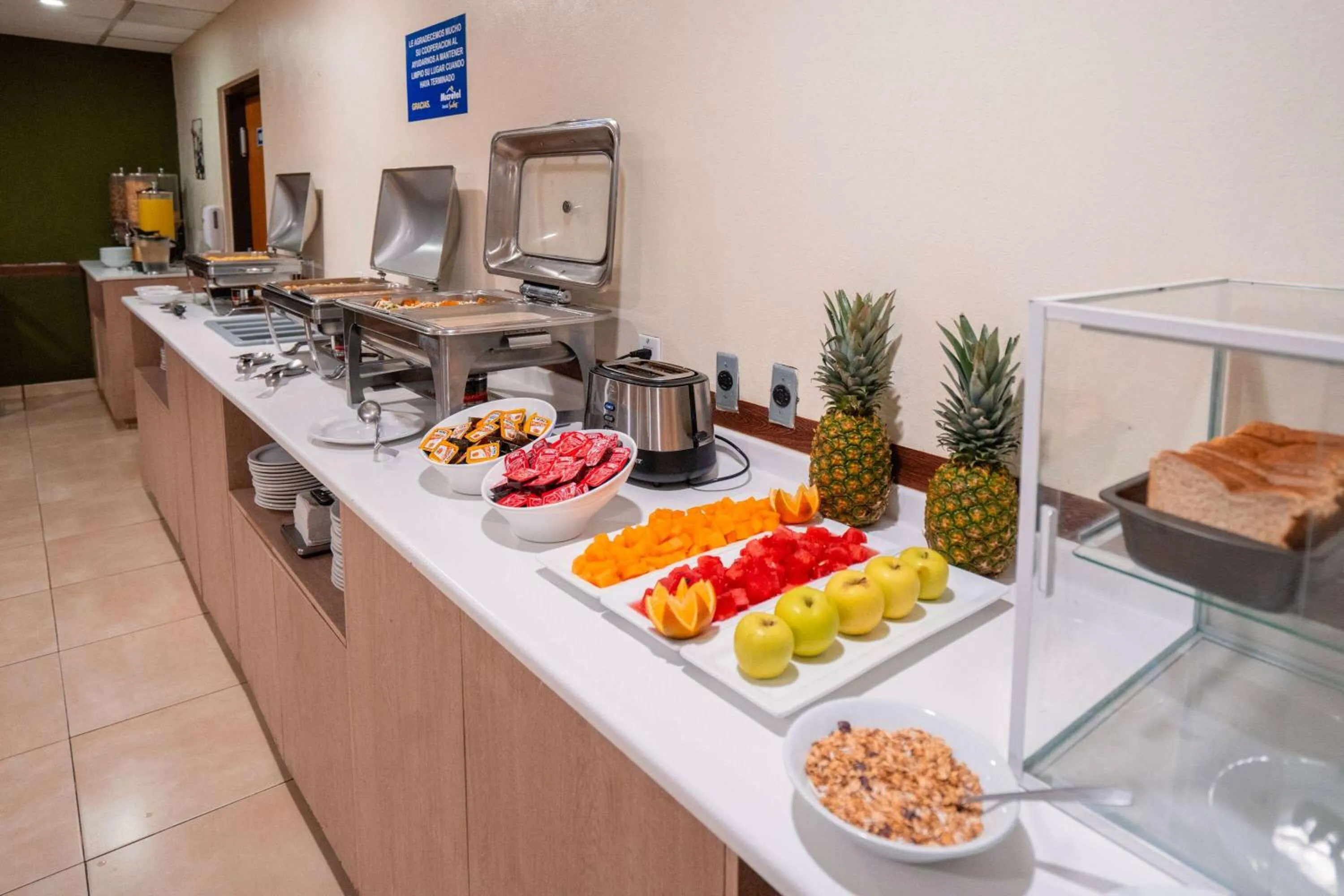 Breakfast in Microtel Inn and Suites by Wyndham Ciudad Juarez, US Consulate