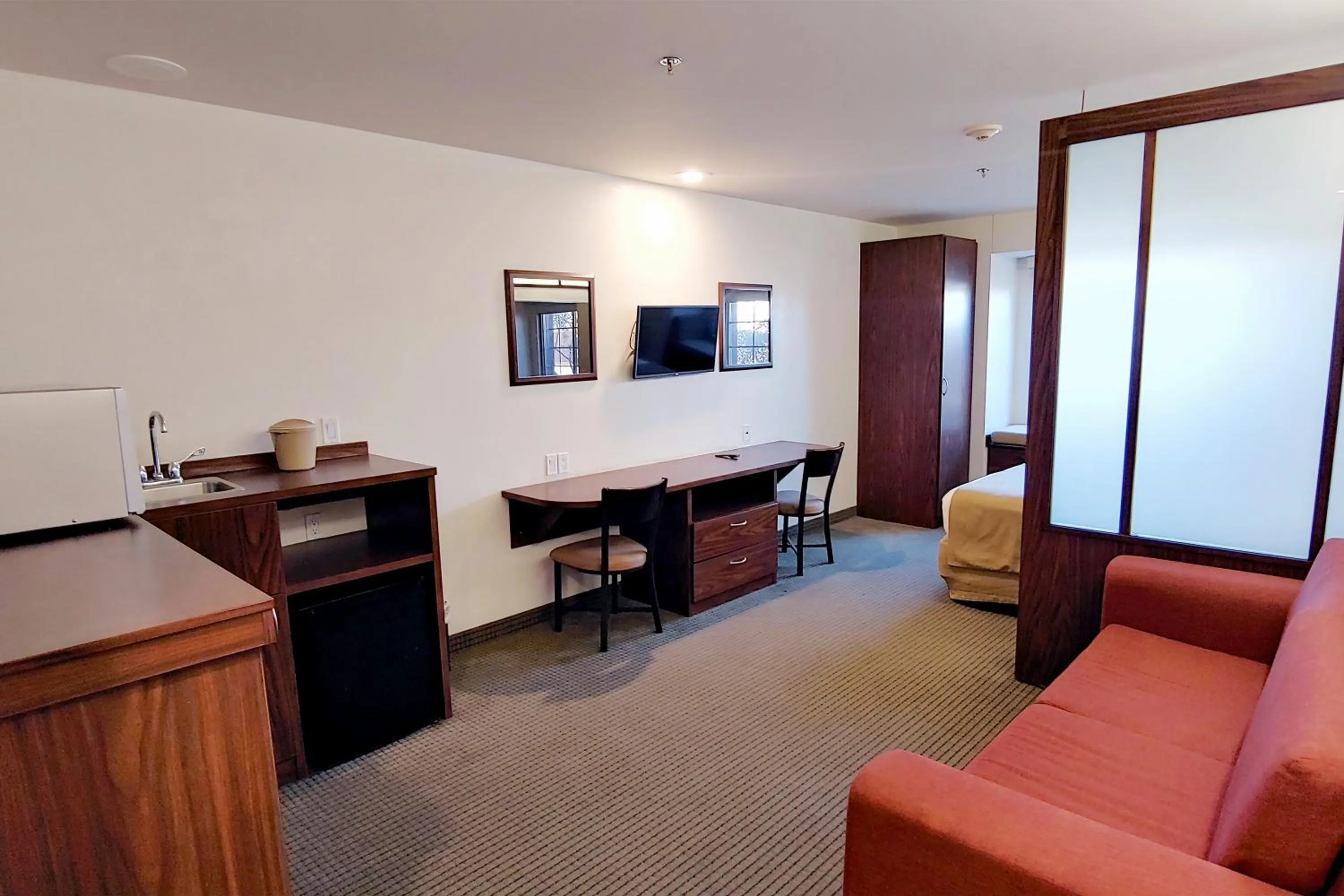 Kitchen or kitchenette in Microtel Inn and Suites by Wyndham Ciudad Juarez, US Consulate