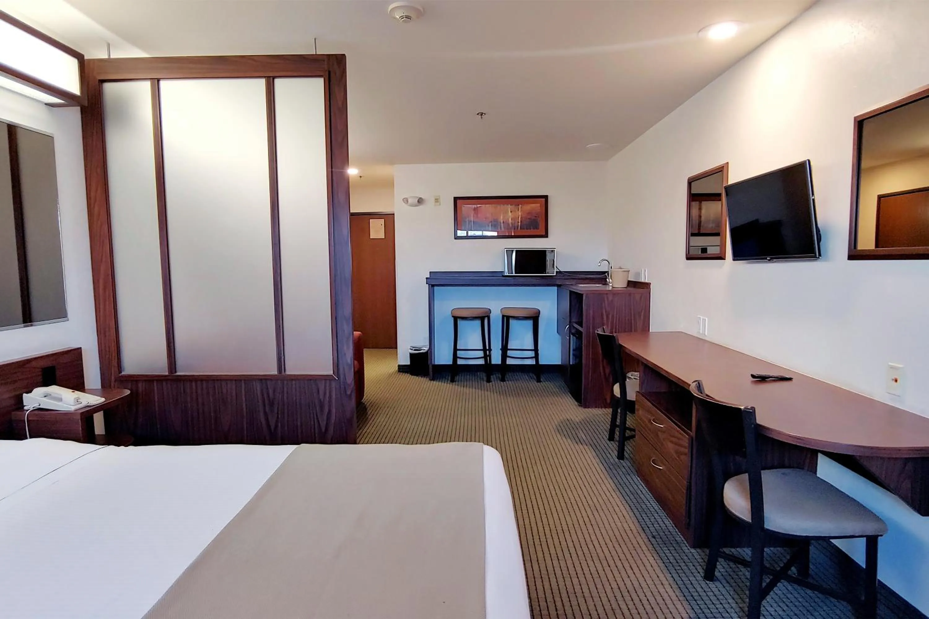 Bed in Microtel Inn and Suites by Wyndham Ciudad Juarez, US Consulate