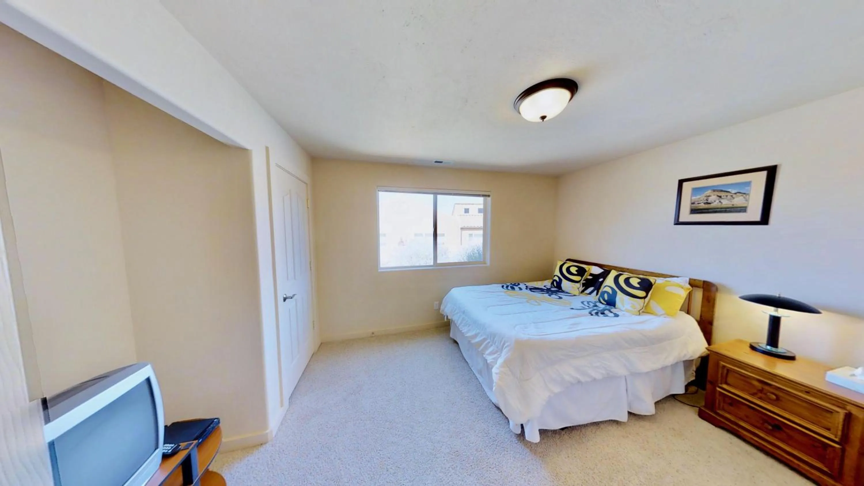 Bed in Krystal Kiva #K4