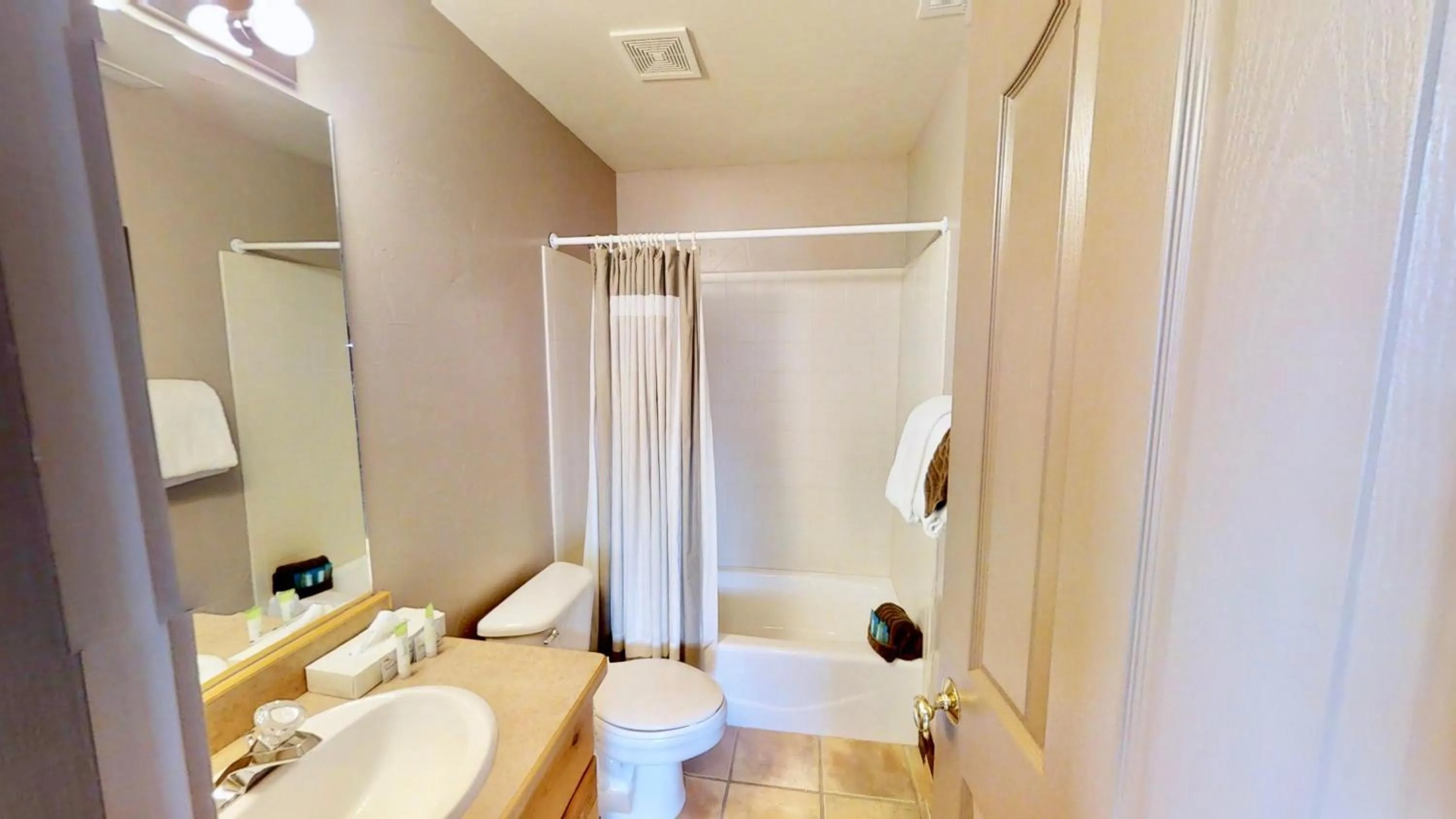 Mountain Paradise #G3