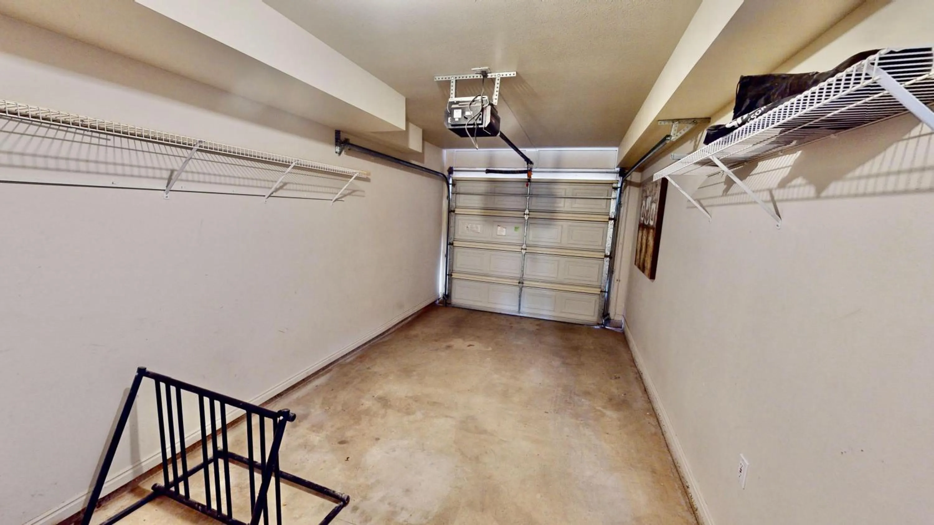 Henning's Escape #3328