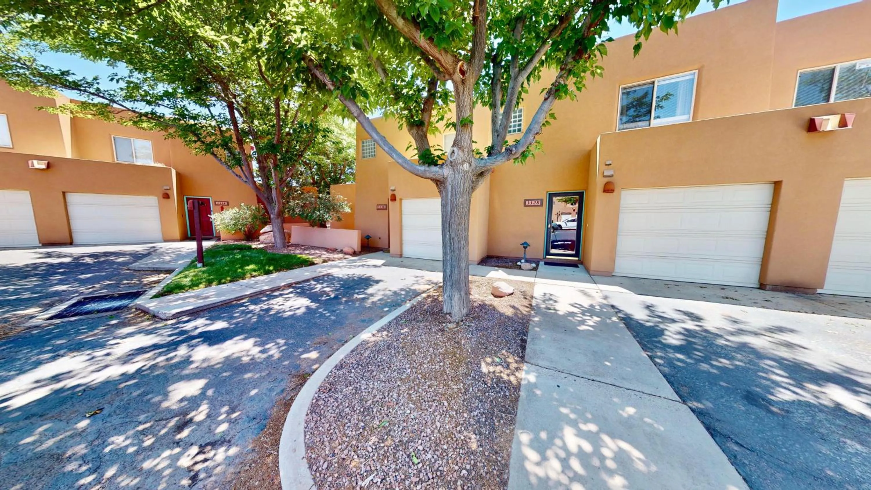 Henning's Escape #3328