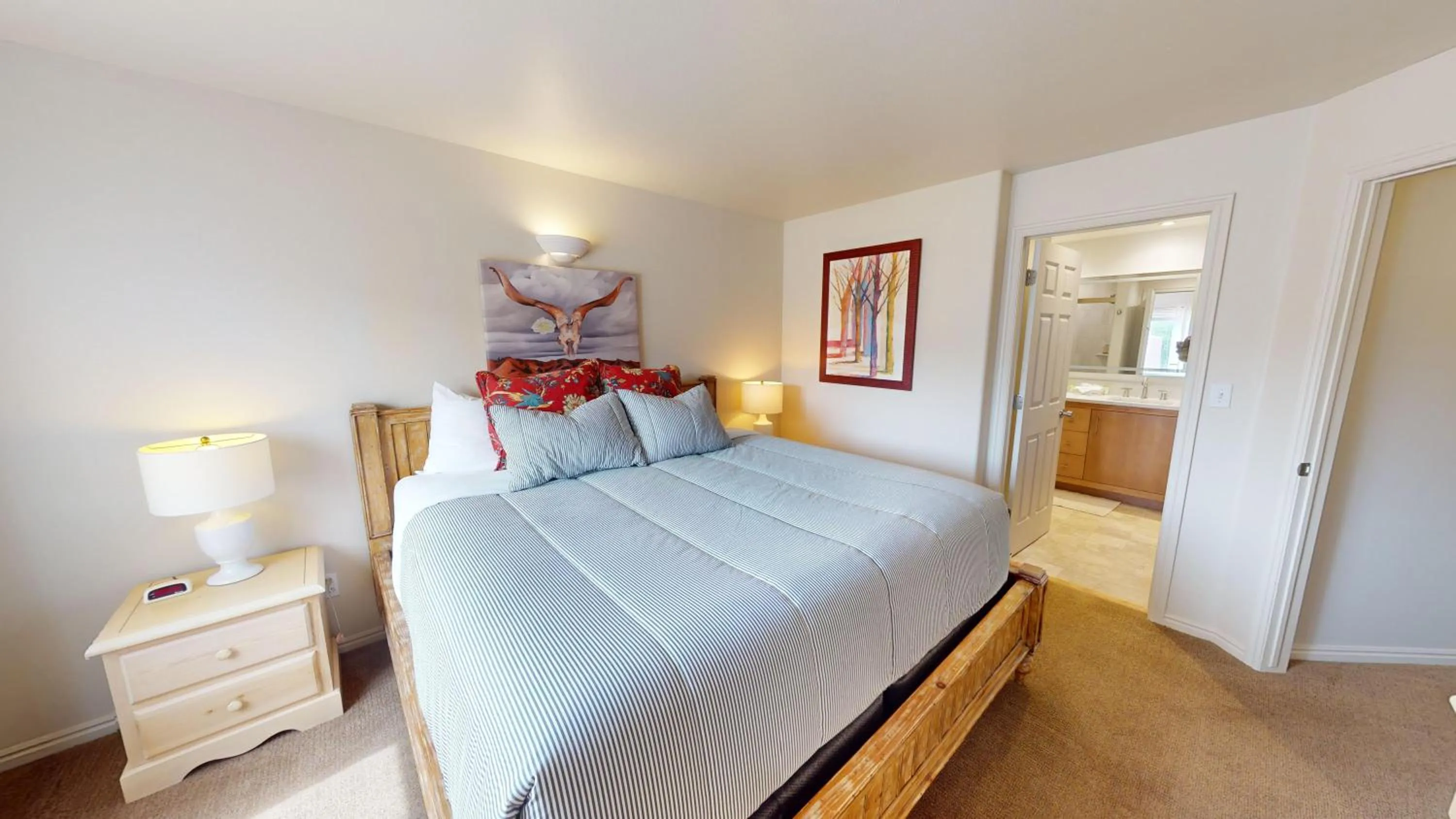 Bed in Henning's Escape #3328