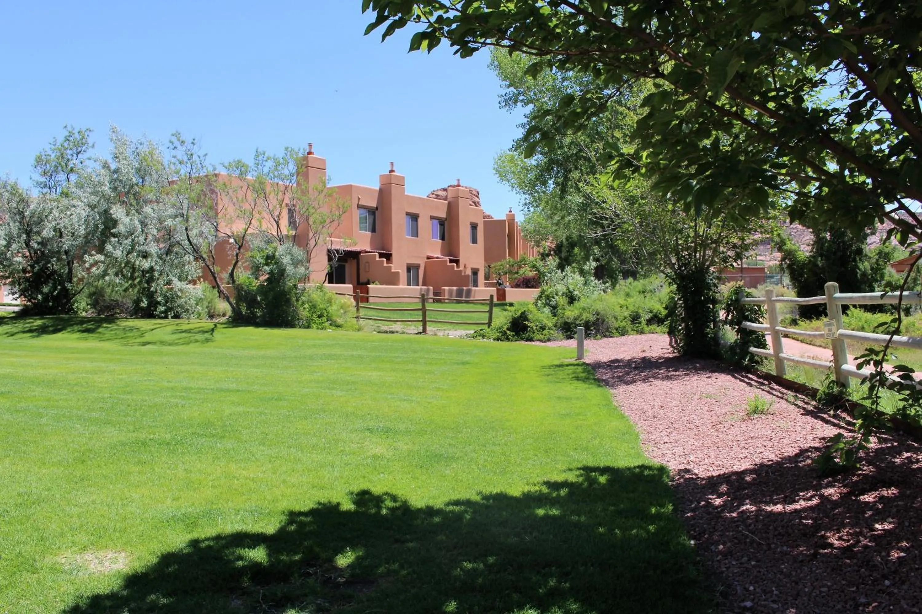 Kokopelli's Kiva #3230