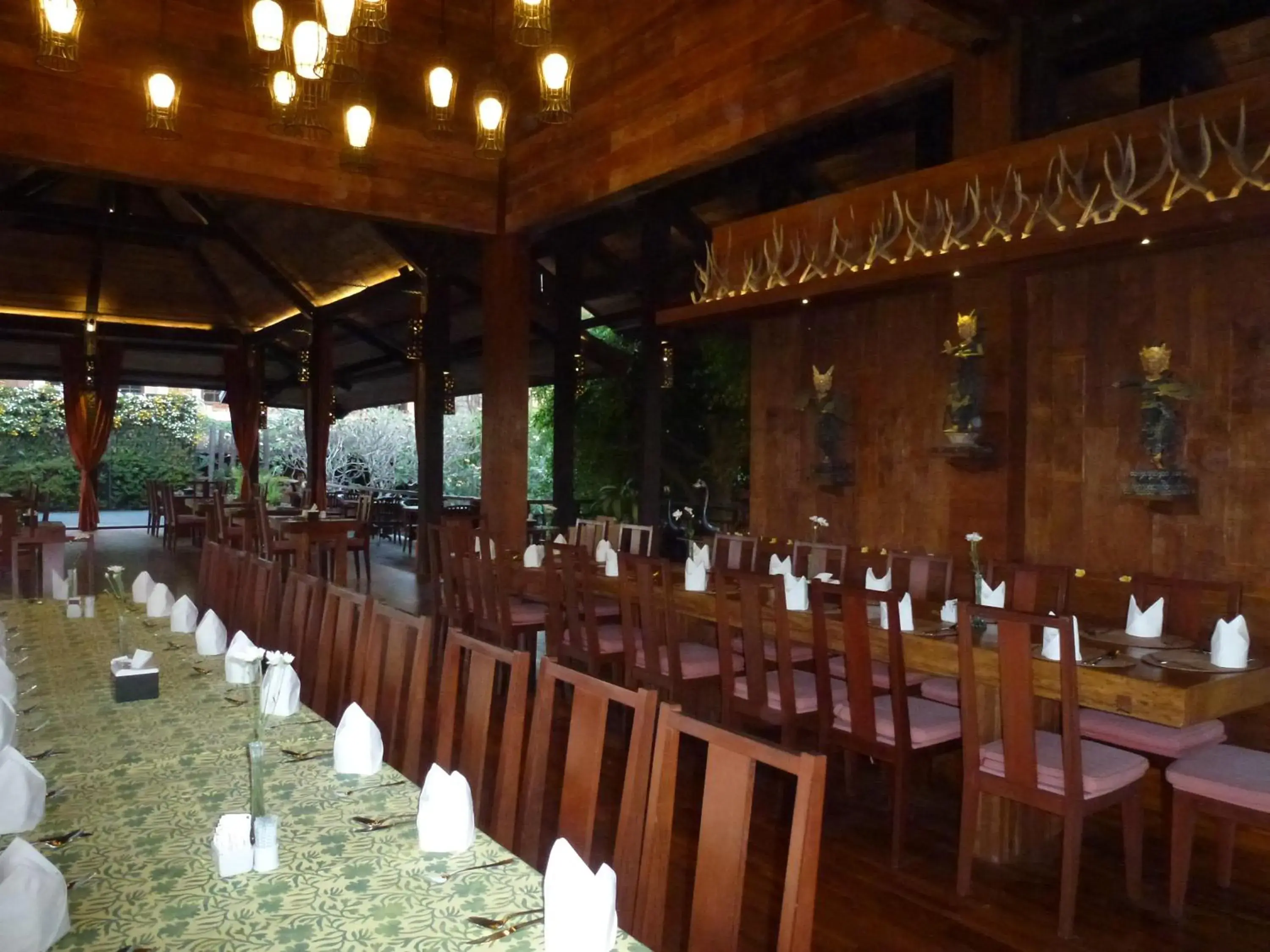 Restaurant/places to eat in Hotel Puri Bambu Restaurant/places to eat in Hotel Puri Bambu