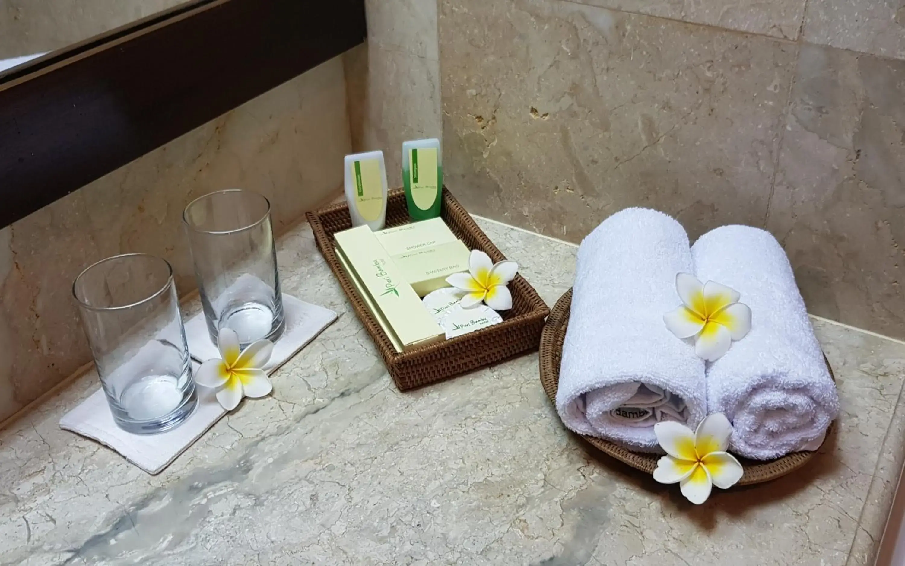 Bathroom in Hotel Puri Bambu Bathroom in Hotel Puri Bambu