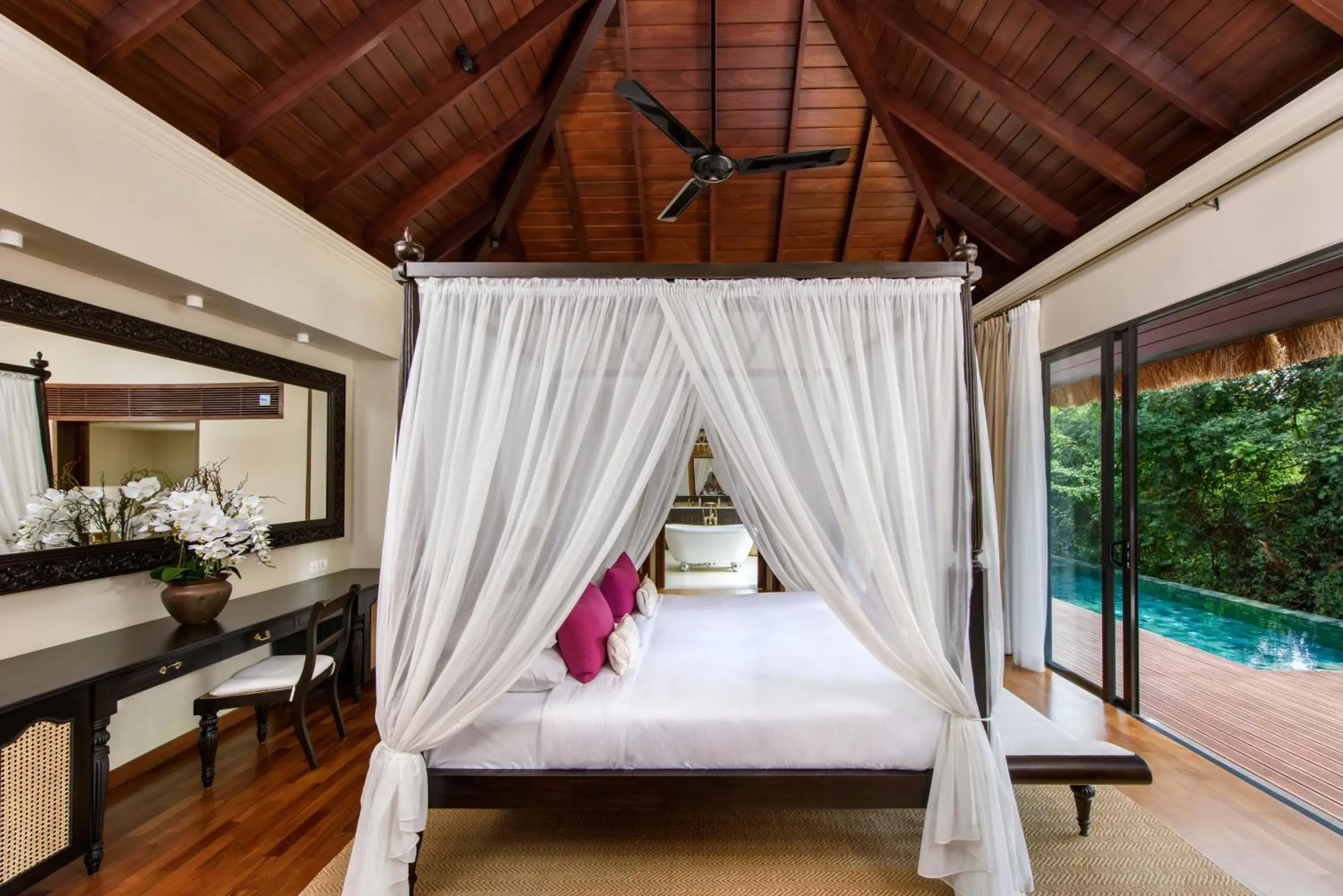 Bed in Uga Ulagalla - Anuradhapura Bed in Uga Ulagalla - Anuradhapura