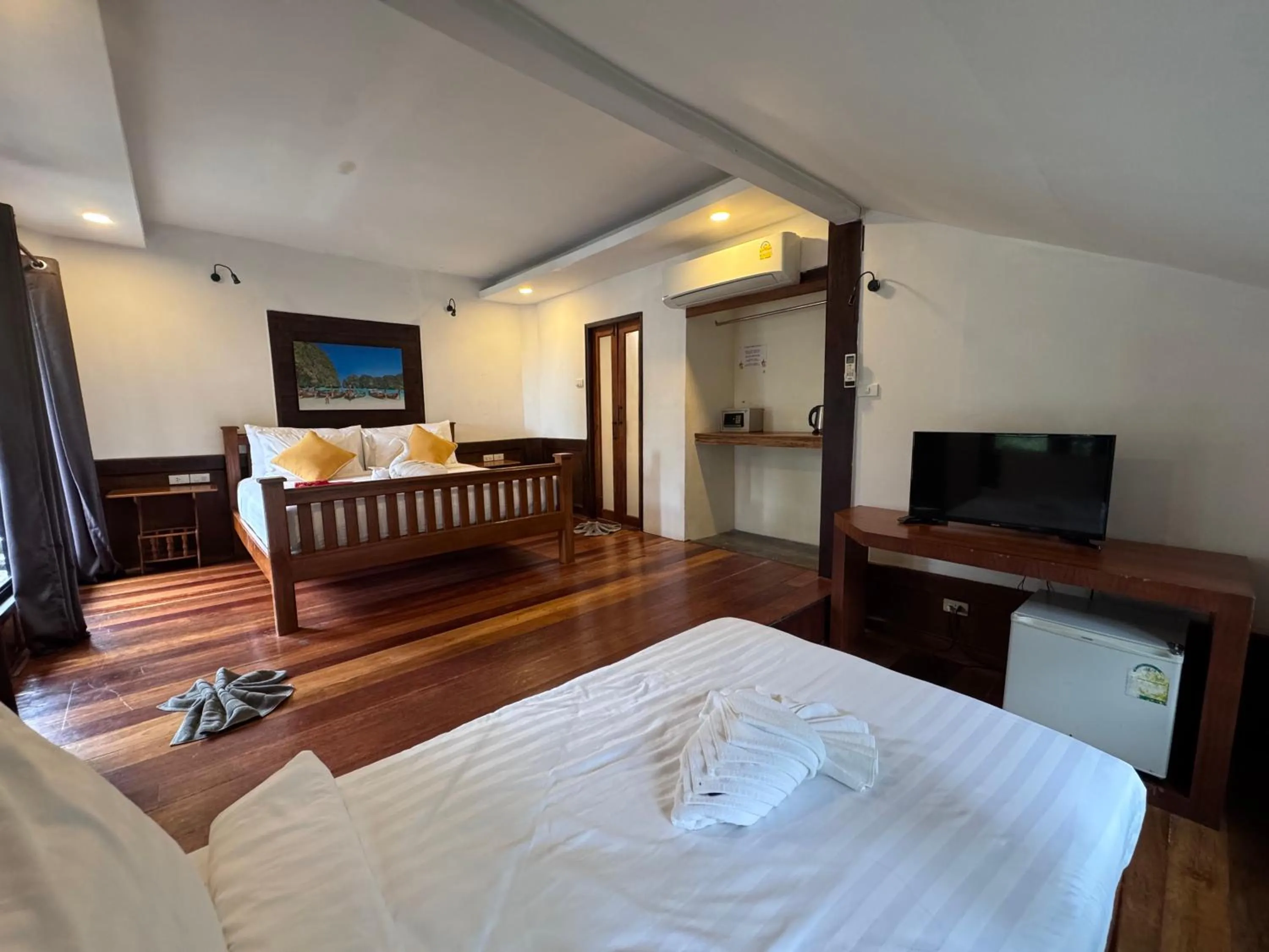 Bed in Chunut House Resort