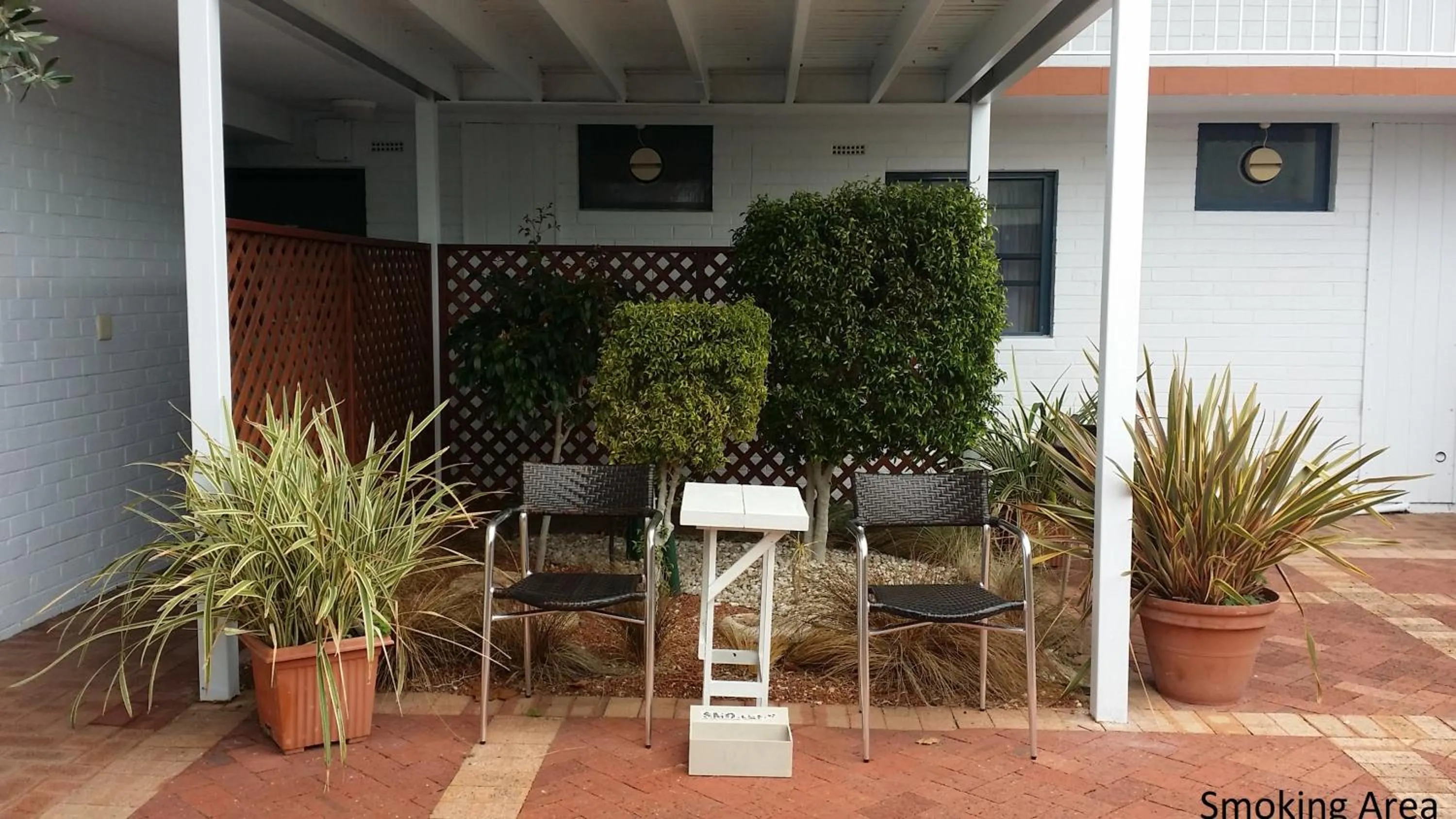 Garden in Dolphin Lodge Albany - Self Contained Apartments at Middleton Beach