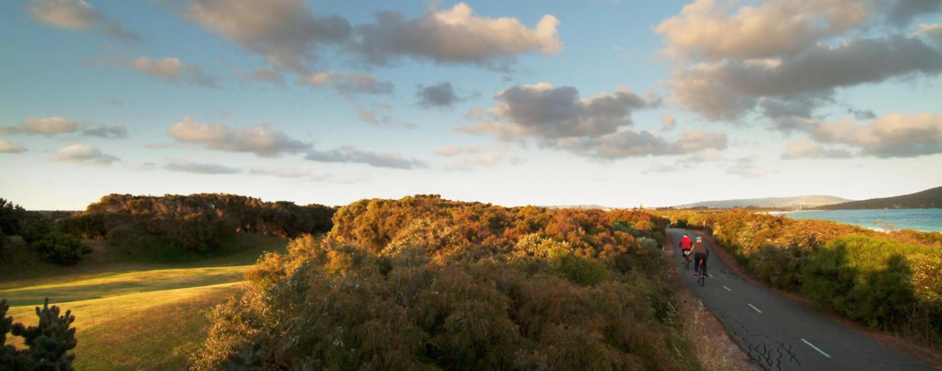 Golfcourse in Dolphin Lodge Albany - Self Contained Apartments at Middleton Beach