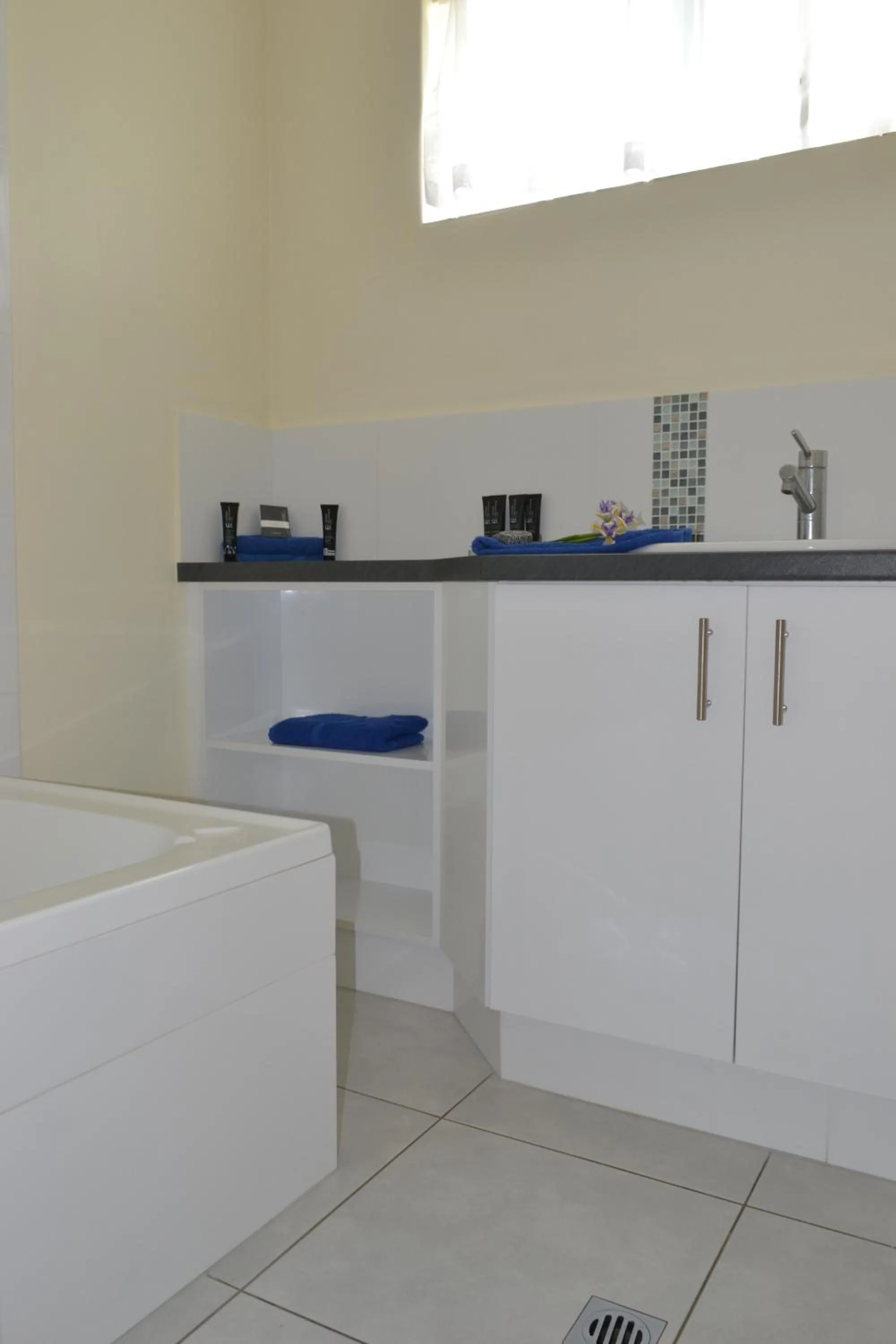 Bathroom in Dolphin Lodge Albany - Self Contained Apartments at Middleton Beach