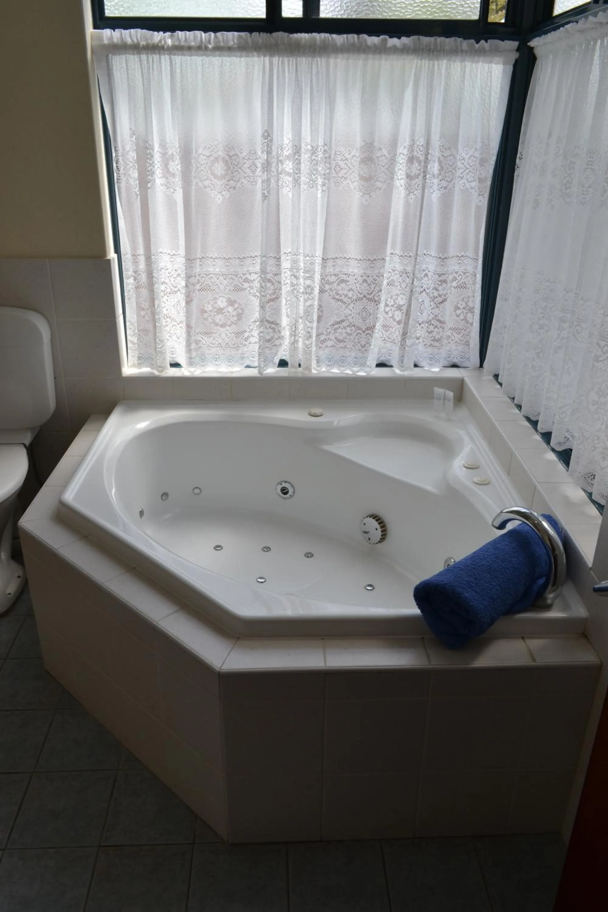 Bathroom in Dolphin Lodge Albany - Self Contained Apartments at Middleton Beach