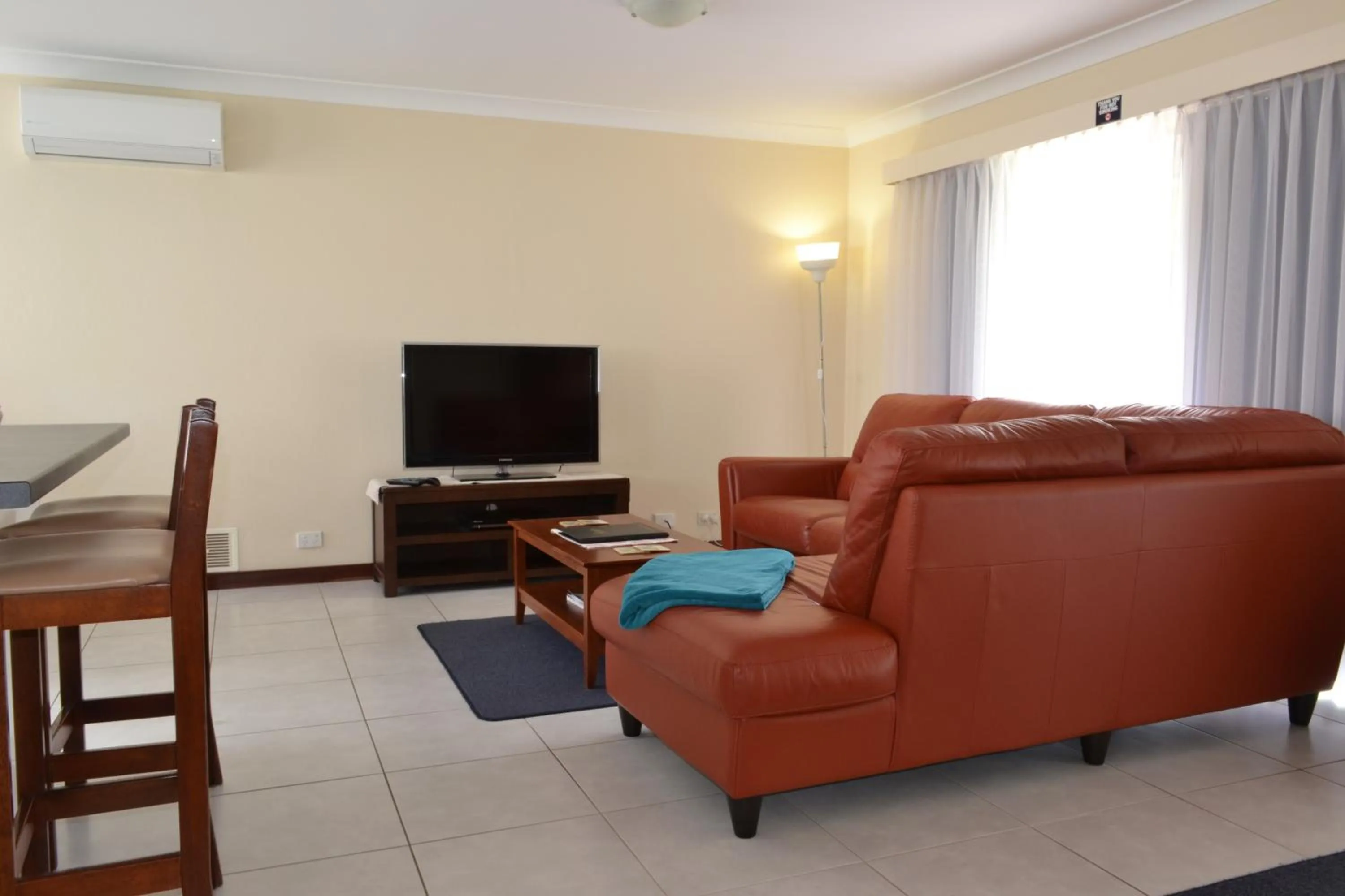 People in Dolphin Lodge Albany - Self Contained Apartments at Middleton Beach