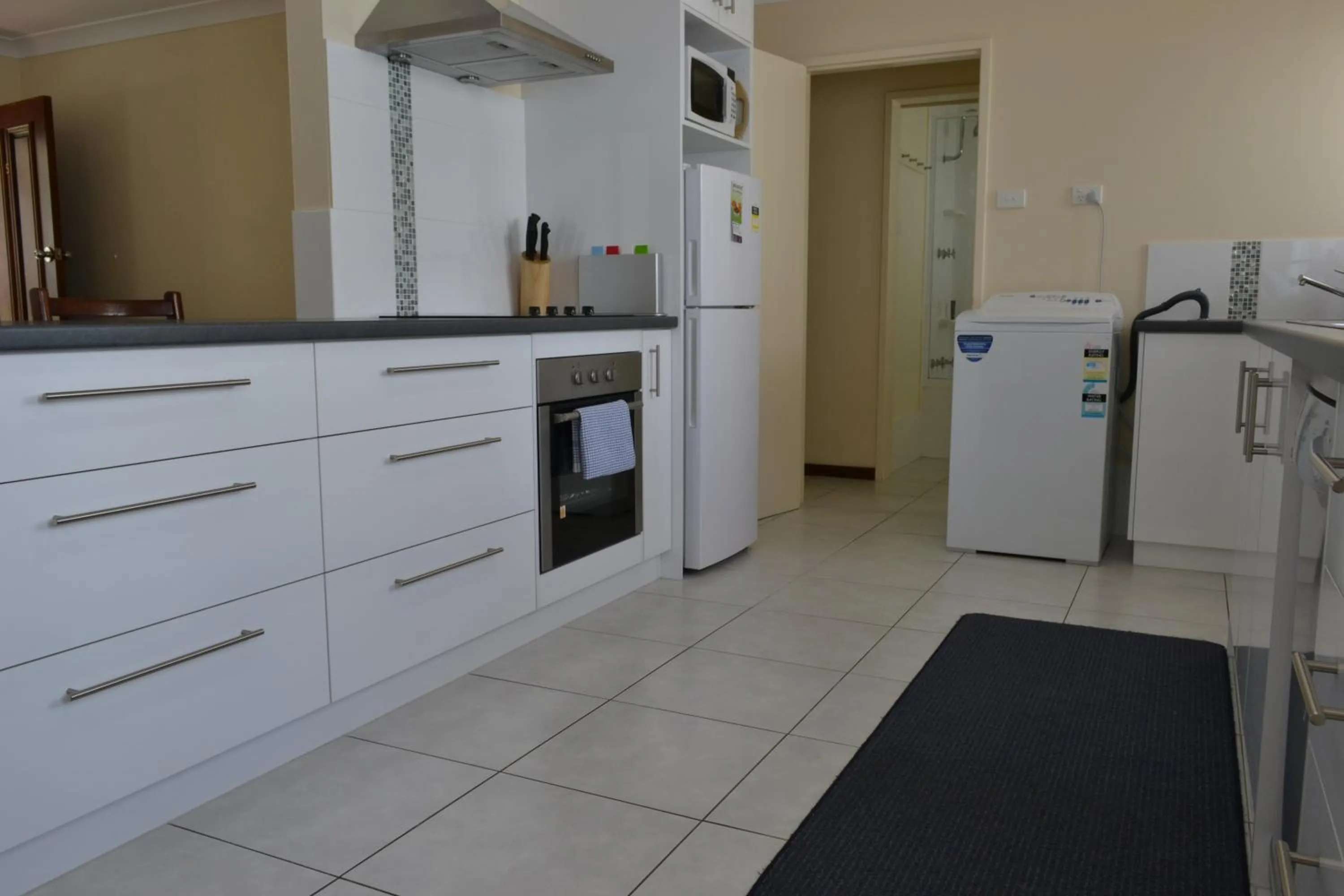 Coffee/tea facilities in Dolphin Lodge Albany - Self Contained Apartments at Middleton Beach