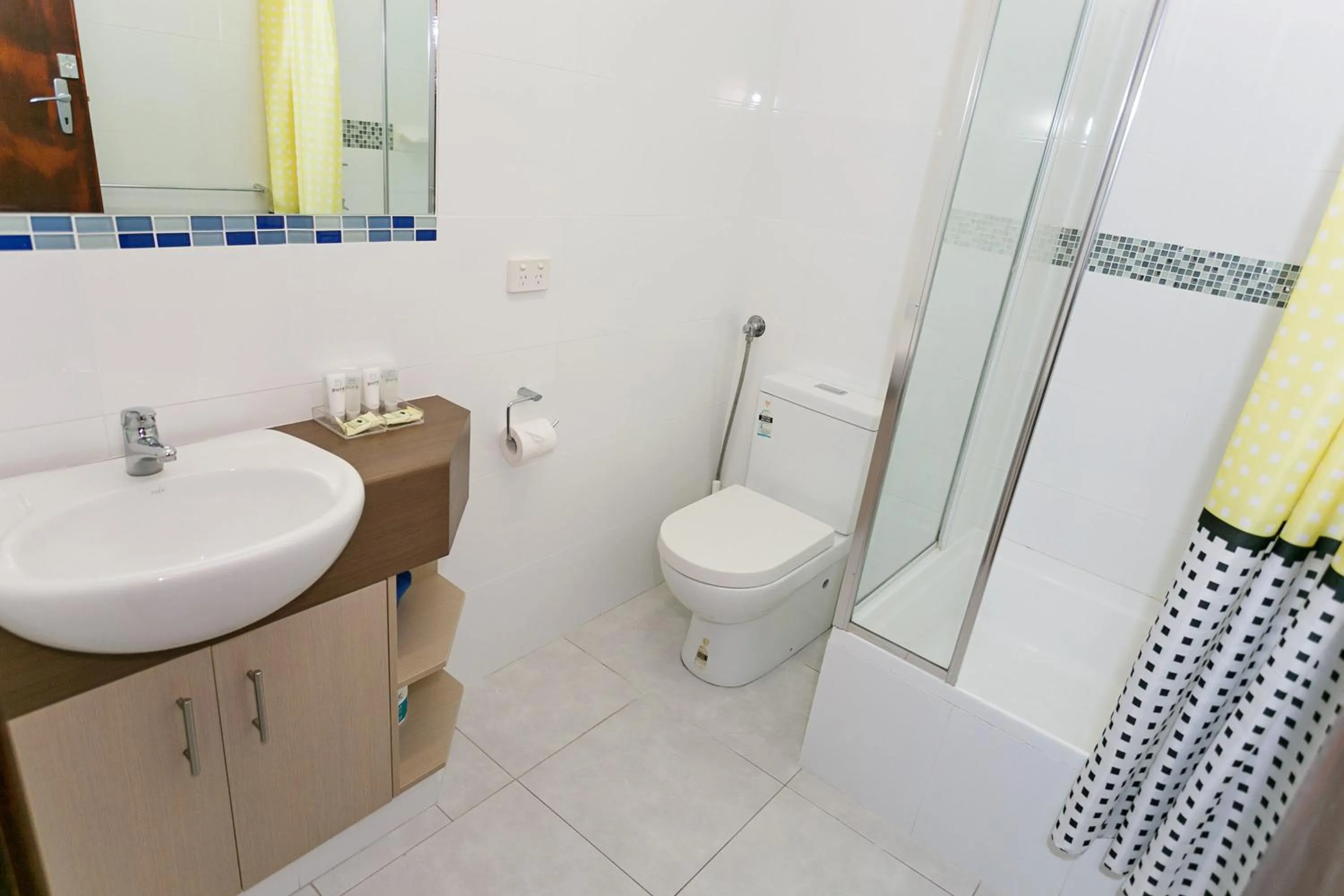 Shower in Dolphin Lodge Albany - Self Contained Apartments at Middleton Beach