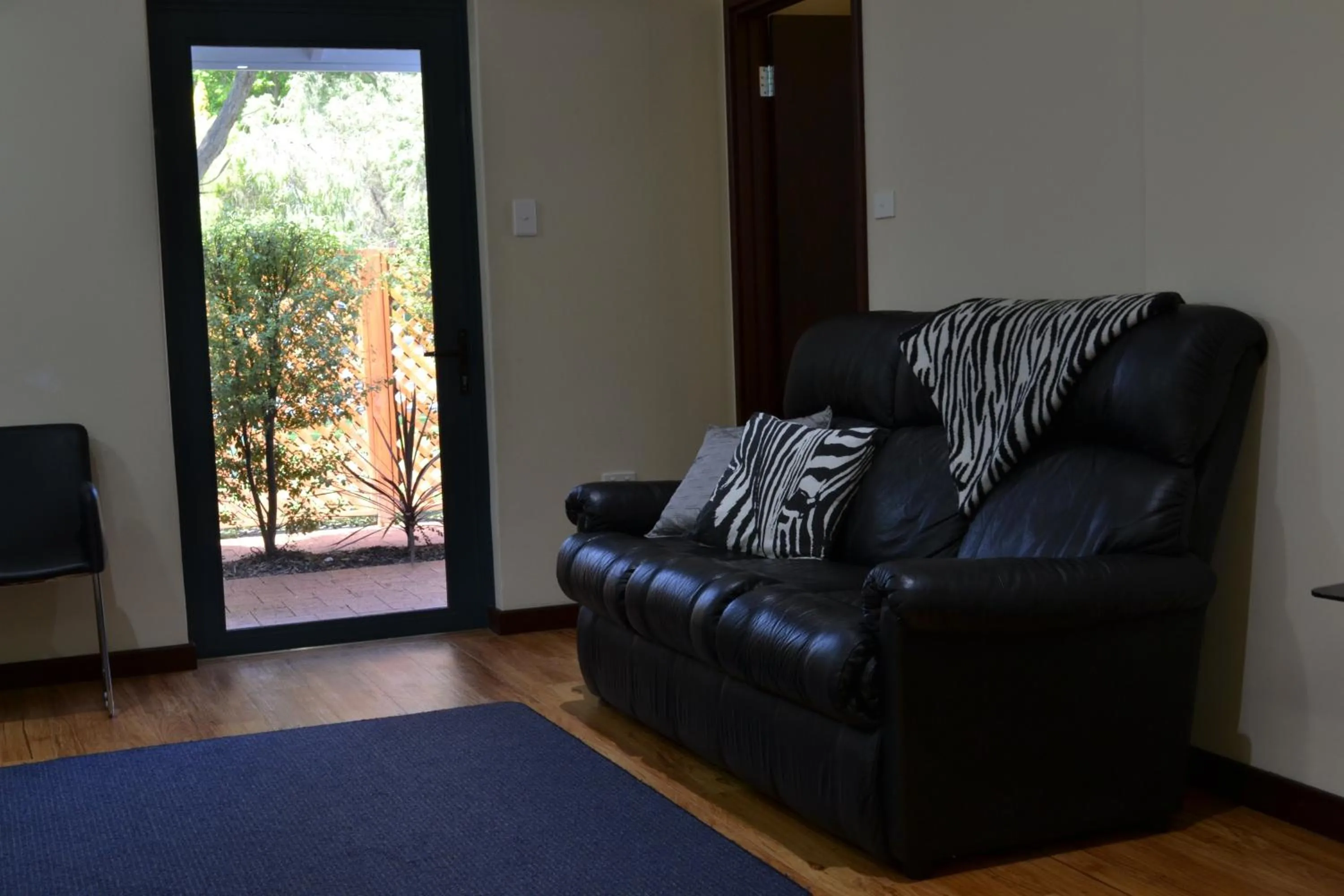 People in Dolphin Lodge Albany - Self Contained Apartments at Middleton Beach